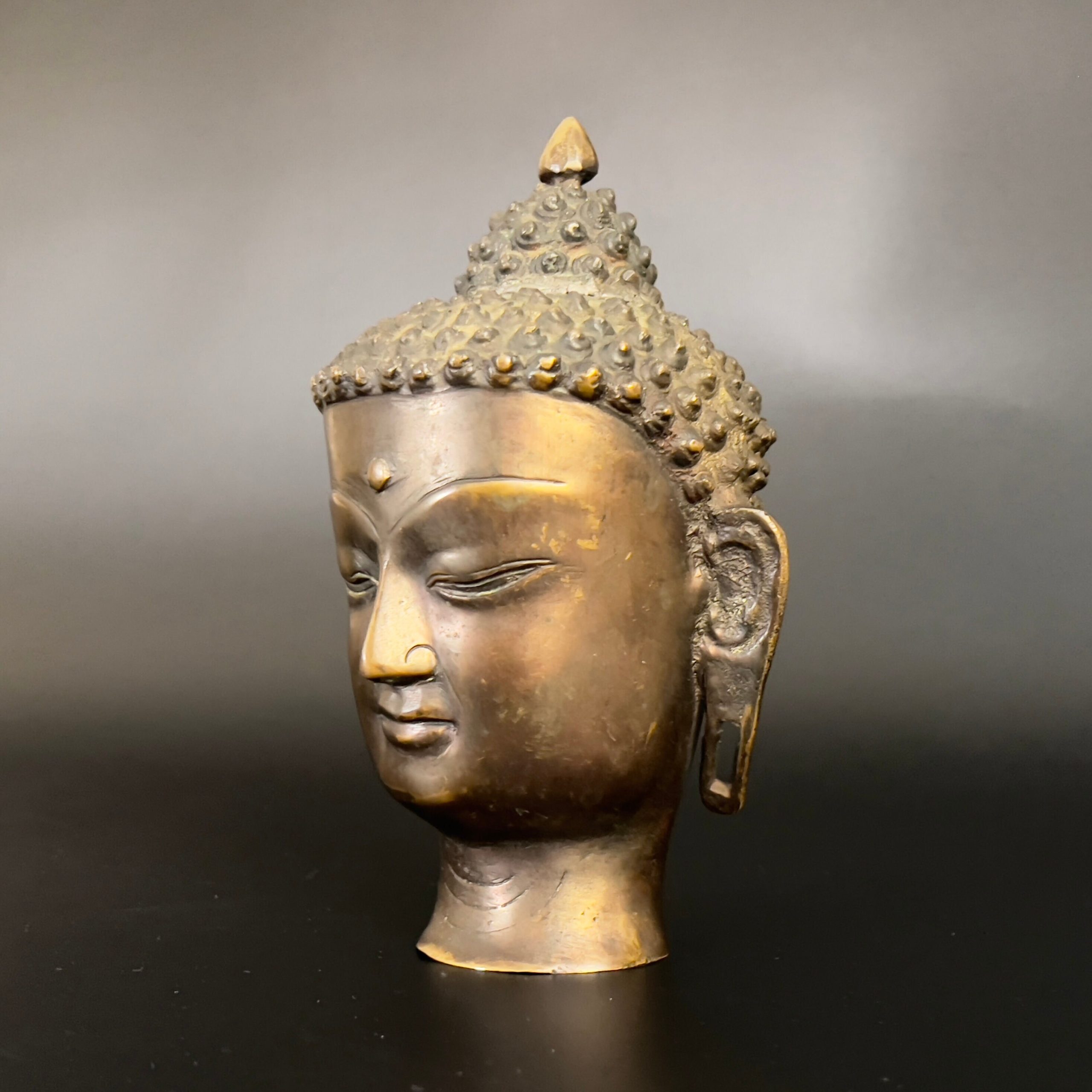 Vintage Bronze Buddha Head: Nepali Meditation Statue - Image 8