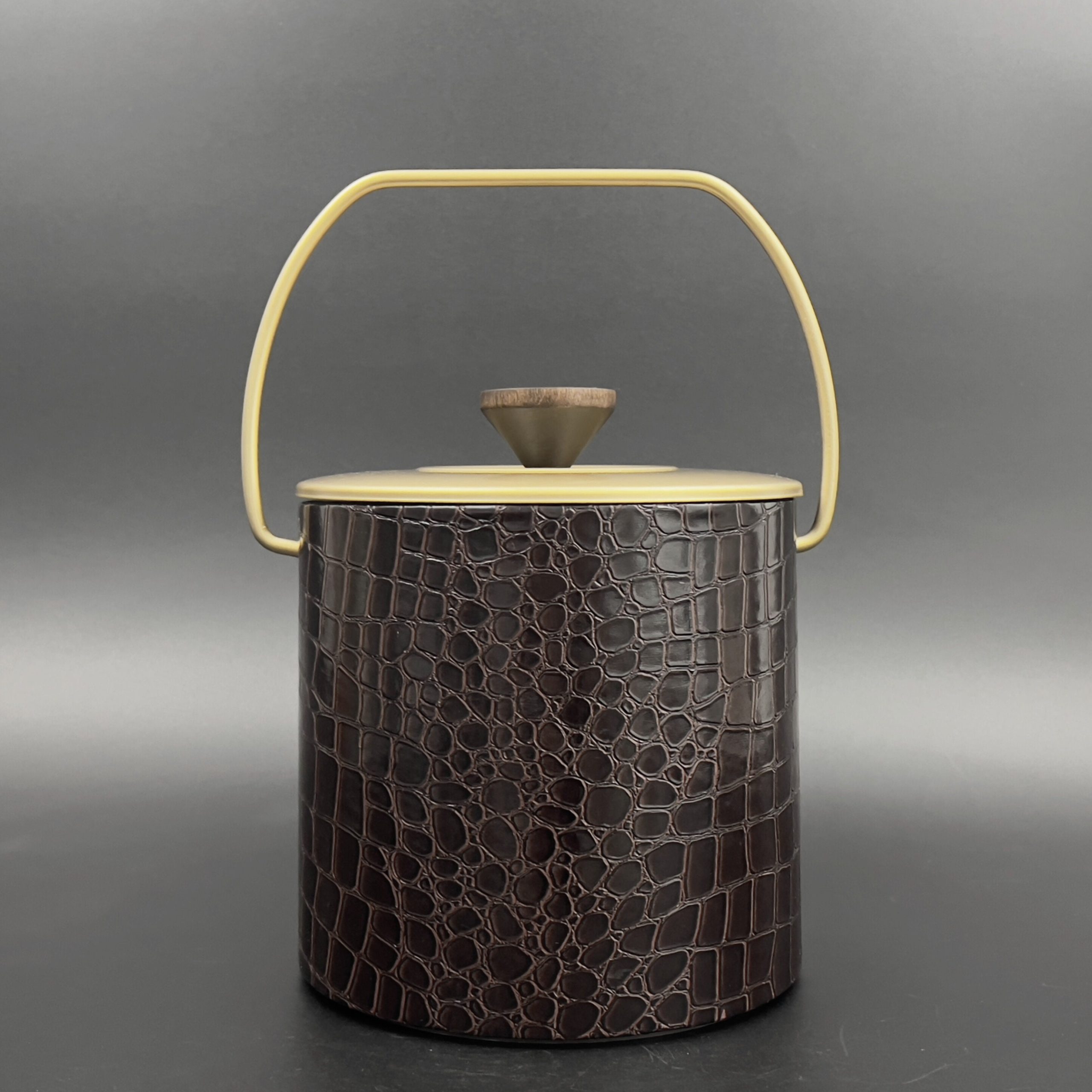 Midcentury Faux Crocodile Ice Bucket: Brass Accent Barware - Image 7