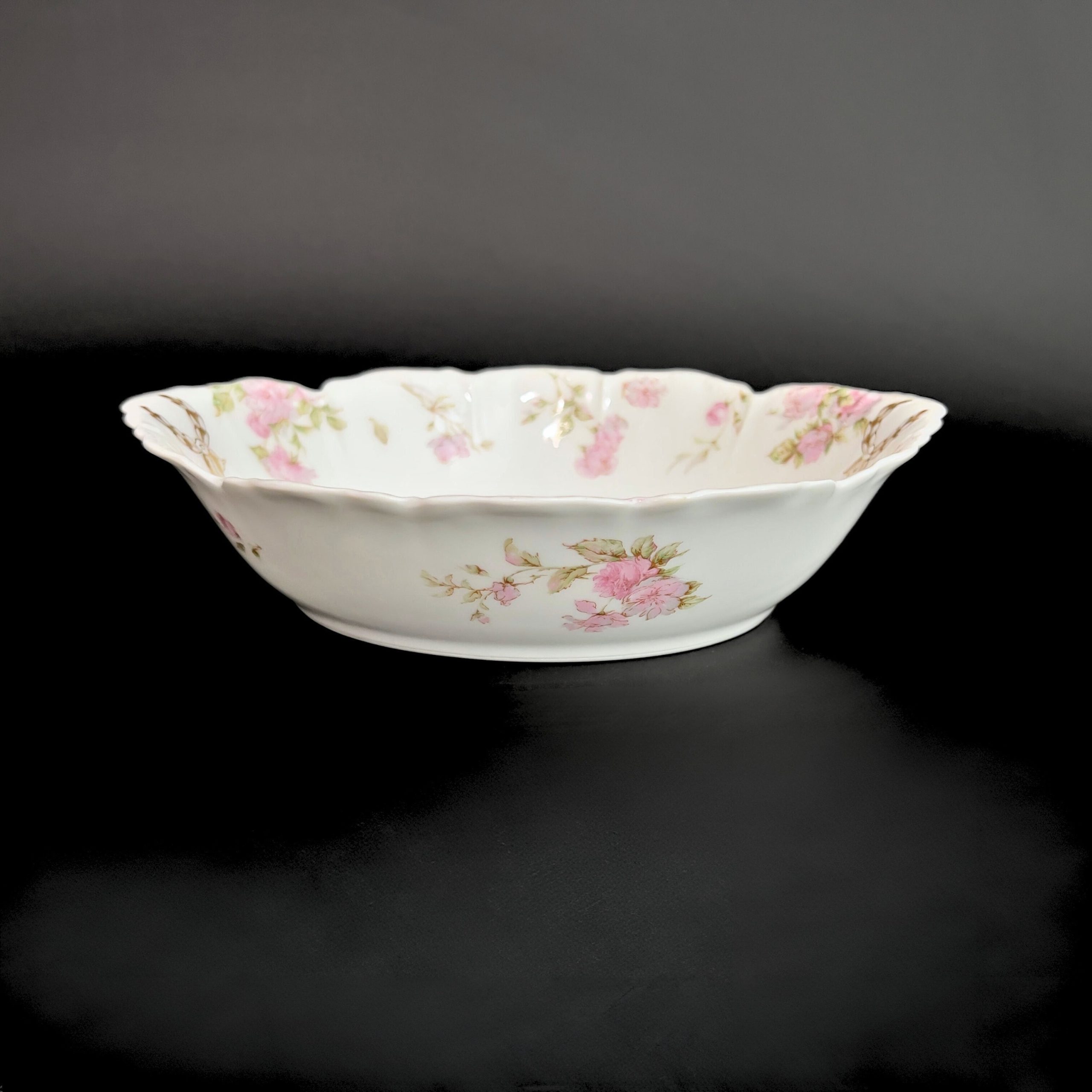 Antique Haviland Limoges Oval Bowl: Pink Roses, Gold Laurel Wreaths - Image 4