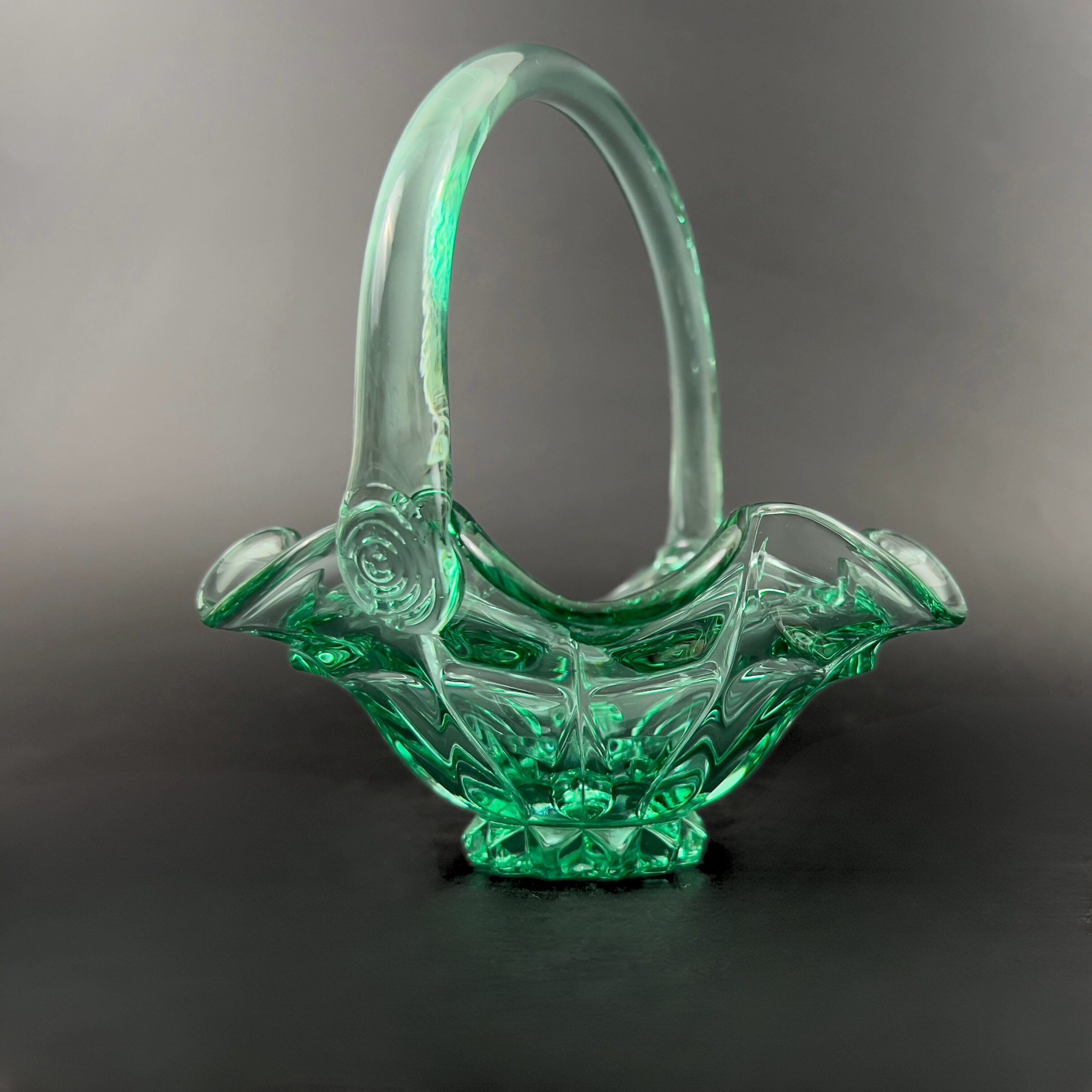 Vintage Fenton Sea Mist Green Glass Basket, 1992 Ruffle Edge - Image 3