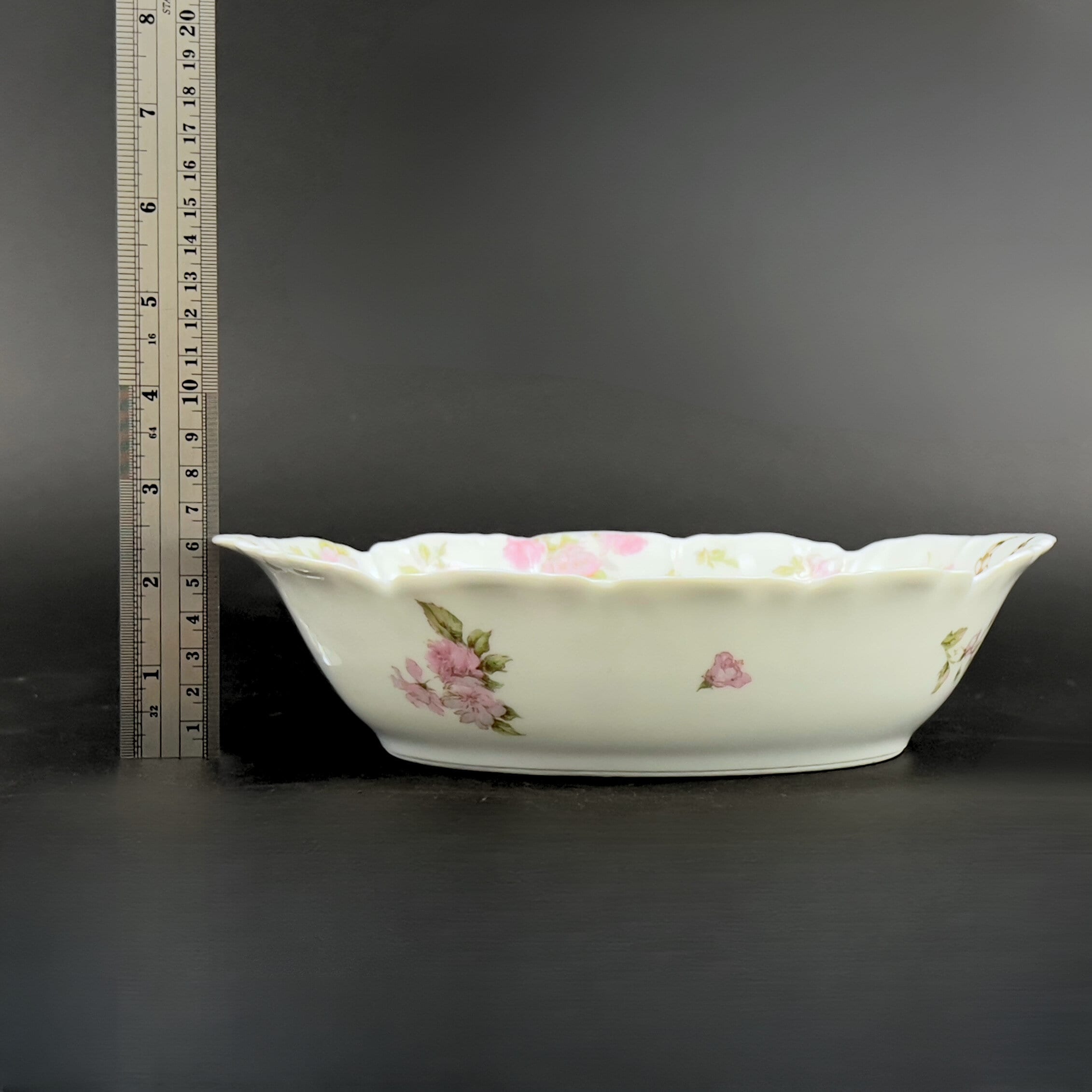 Antique Haviland Limoges Oval Bowl: Pink Roses, Gold Laurel Wreaths - Image 11