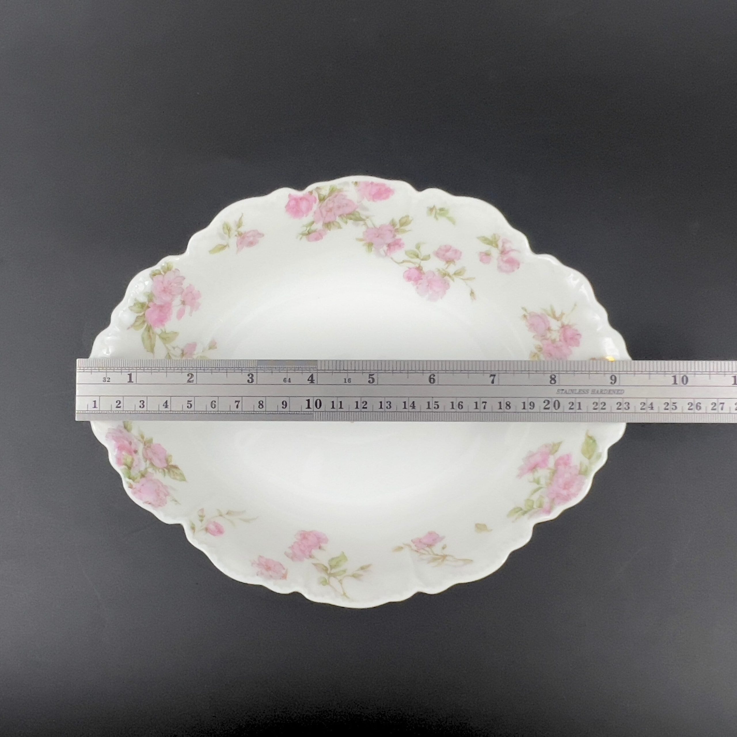 Antique Haviland Limoges Oval Bowl: Pink Roses, Gold Laurel Wreaths - Image 10
