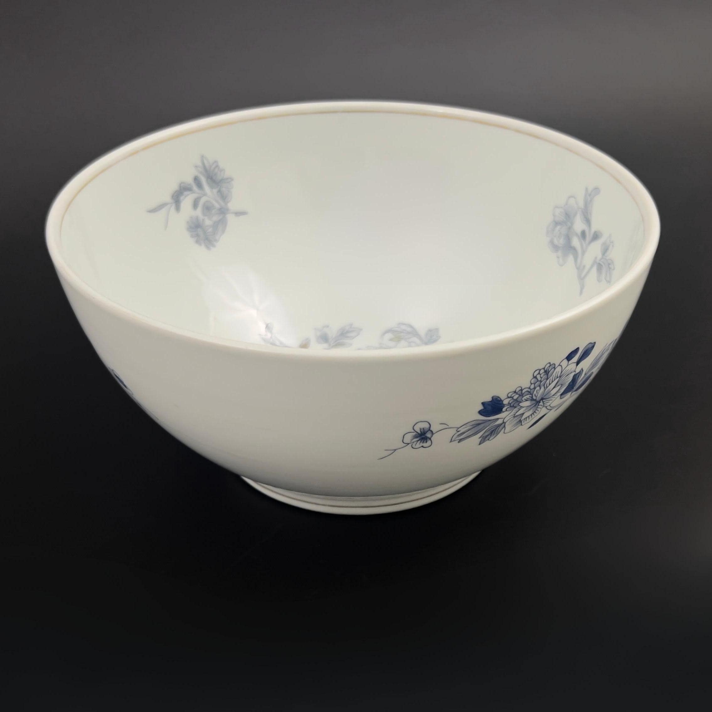 Vintage Vista Alegre Bowl: Mid-Century Hand-Painted Portuguese Porcelain - Image 5
