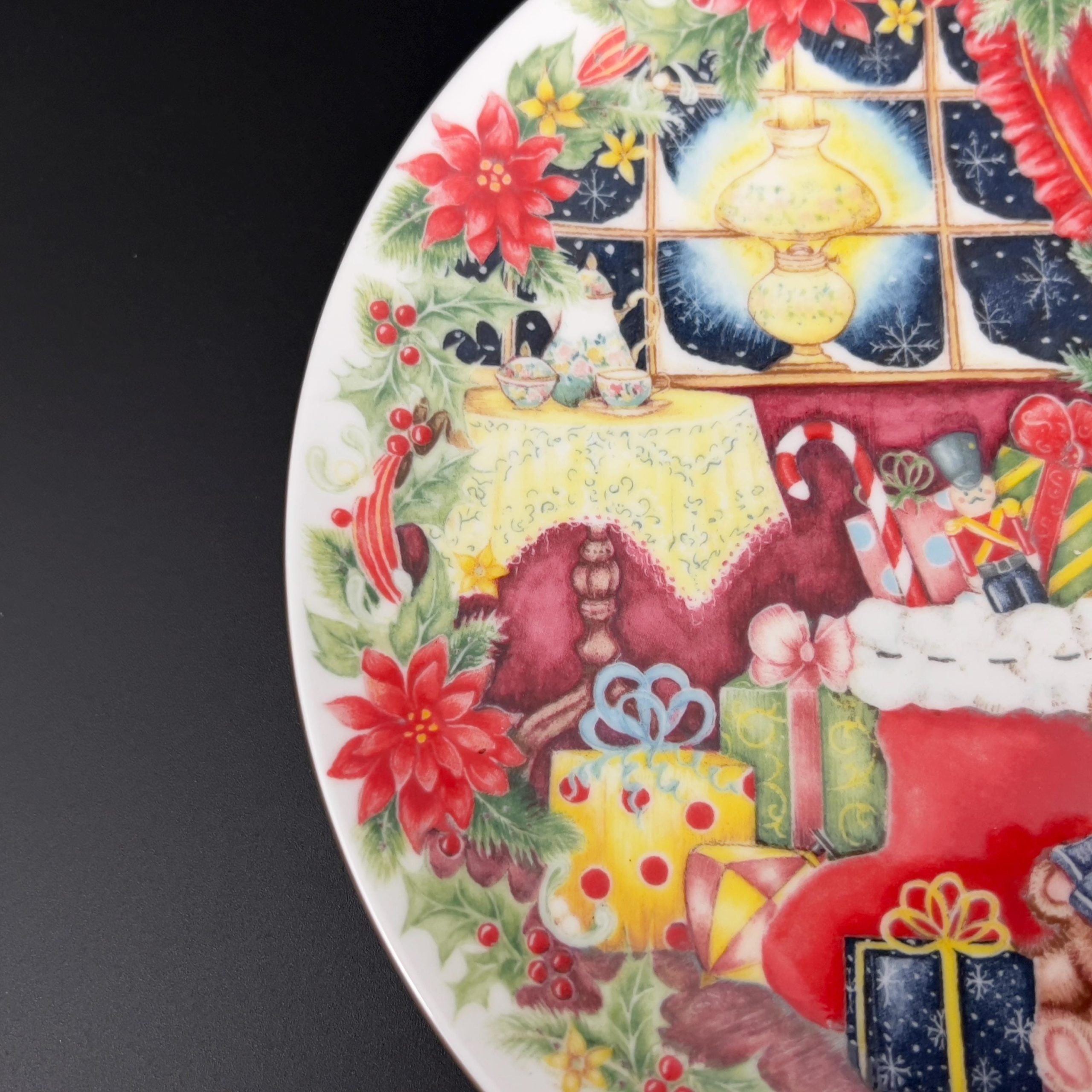 Vintage Royal Doulton Christmas Plate: "Together for Christmas" Fine Bone China Decor - Image 6