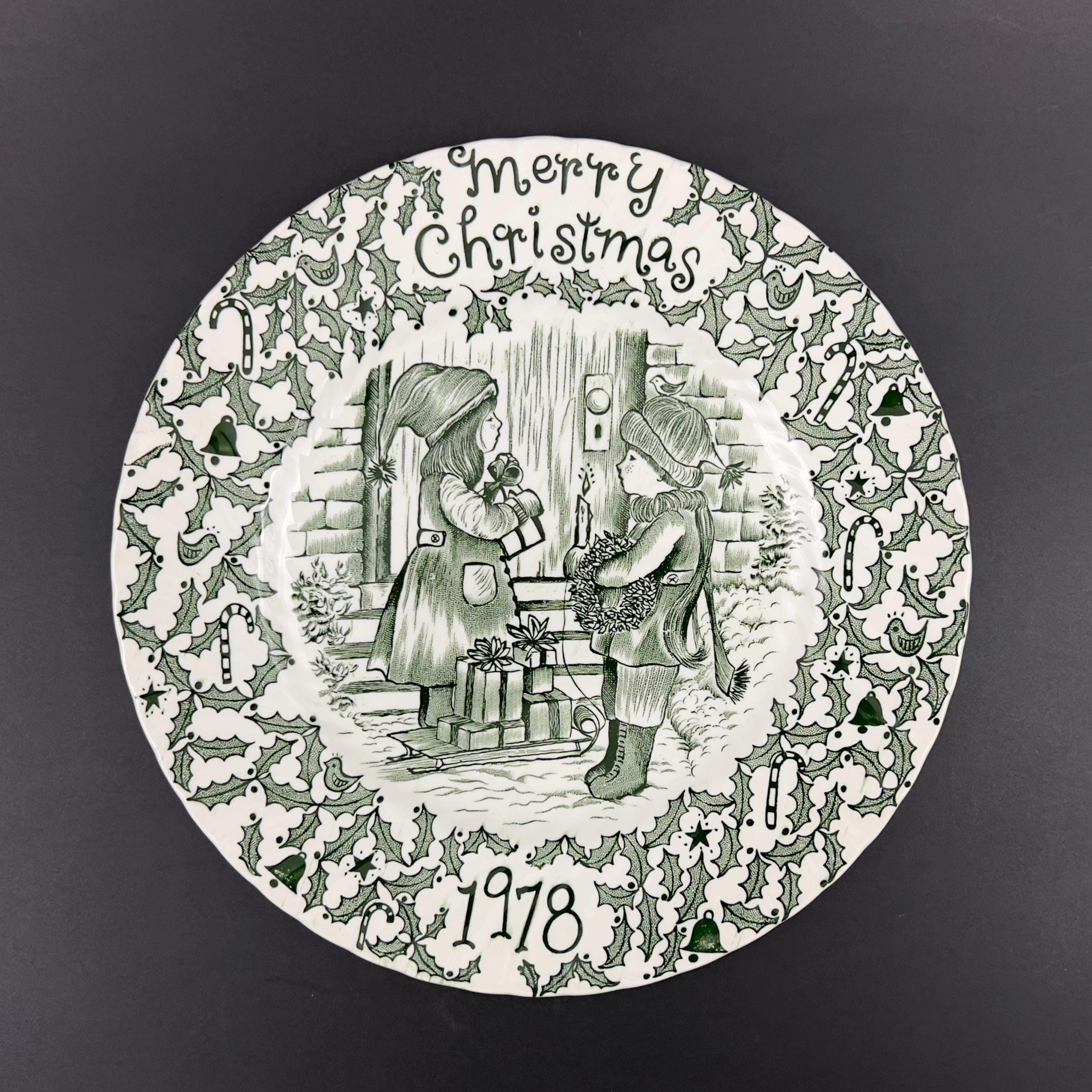 Vintage 1978 Royal Crownford Christmas Plate: Norma Sherman Holiday Decor - Image 3