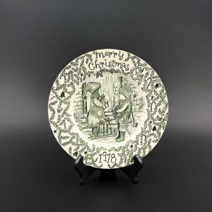 Vintage 1978 Royal Crownford Christmas Plate: Norma Sherman Holiday Decor