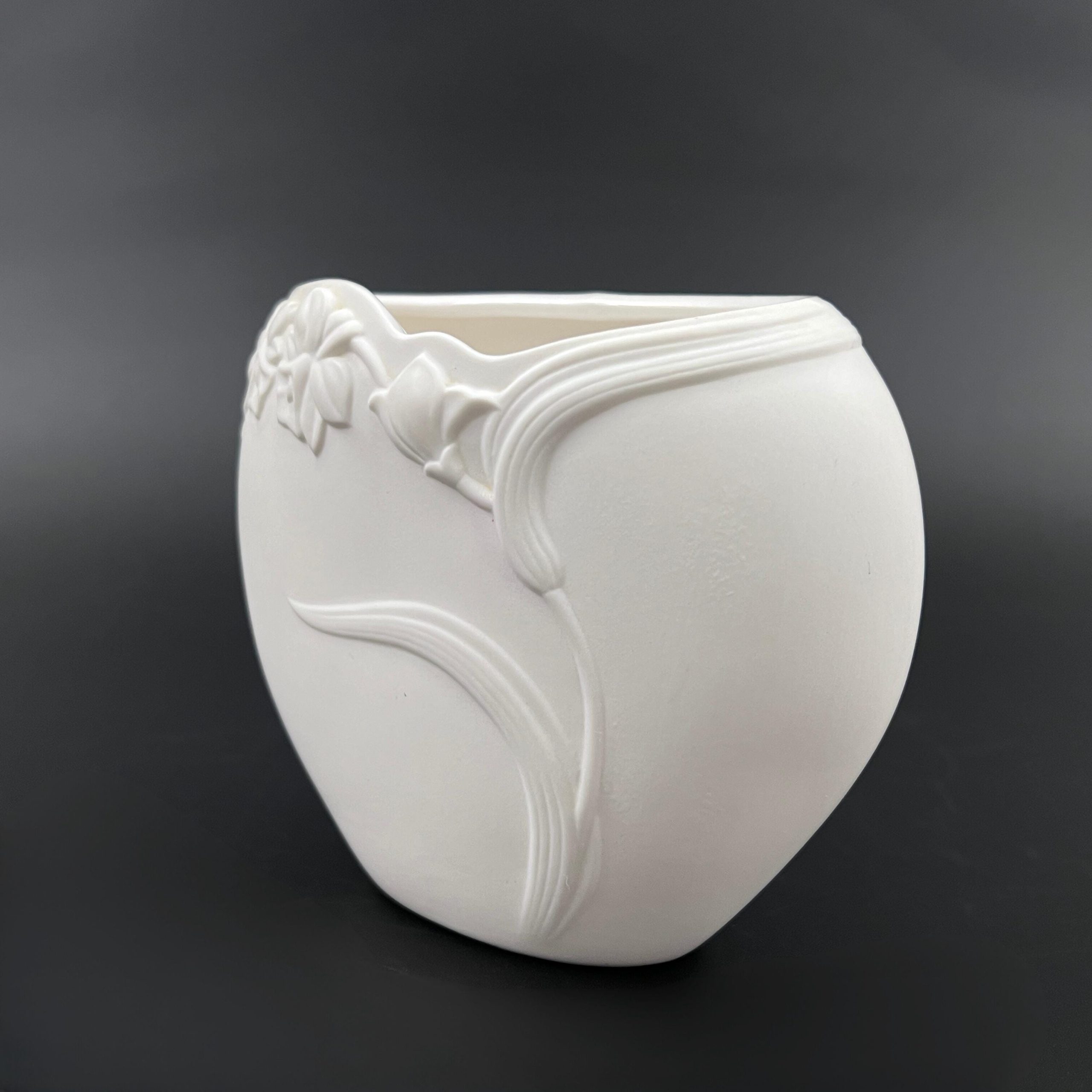 Vintage Gorham Bisque Vase: Art Nouveau Calla Lily Design - Image 5