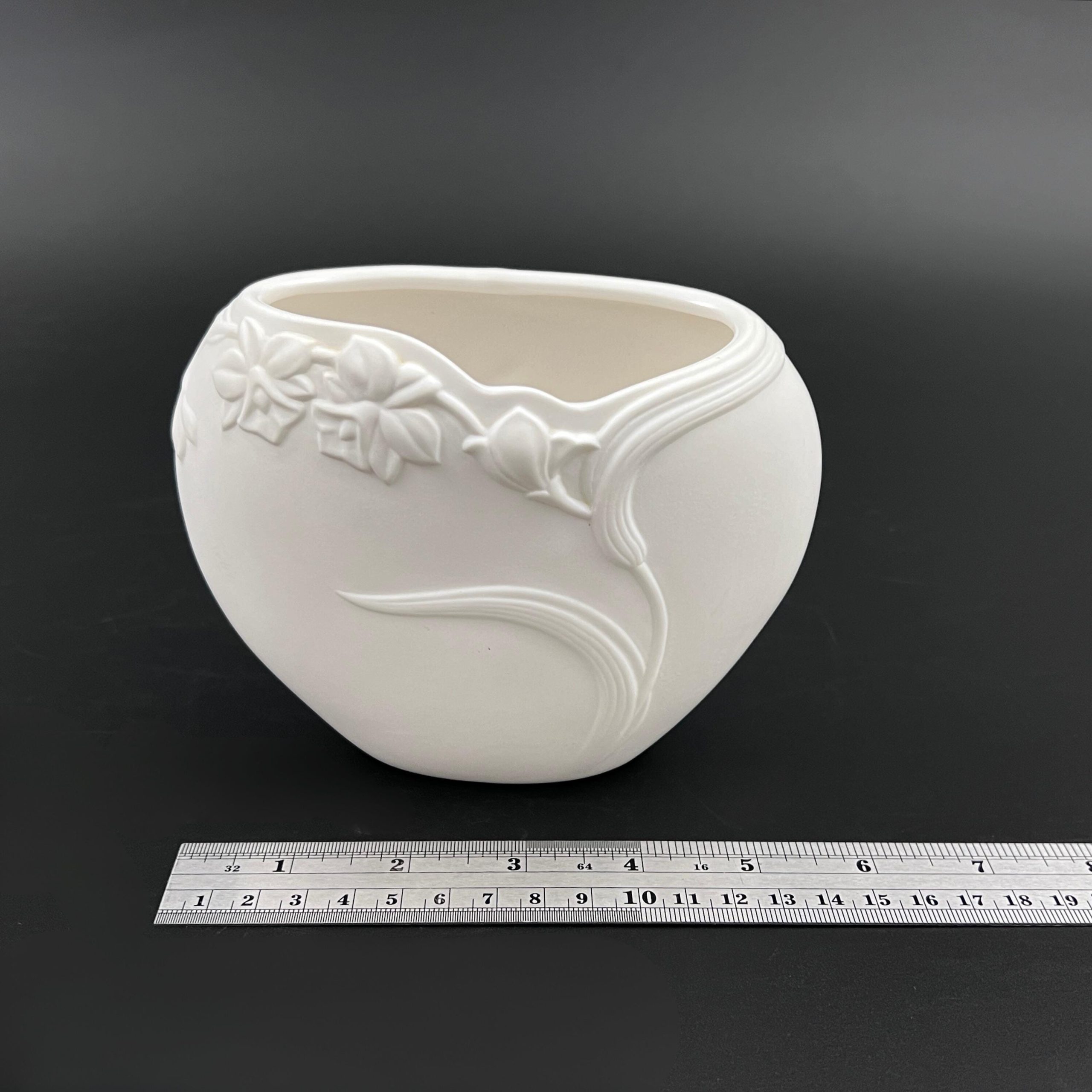 Vintage Gorham Bisque Vase: Art Nouveau Calla Lily Design - Image 10
