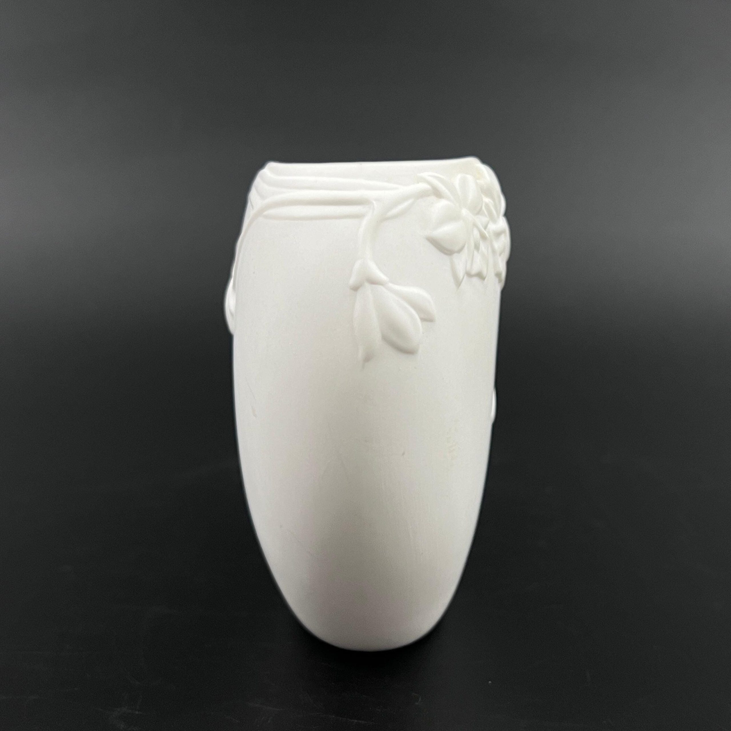 Vintage Gorham Bisque Vase: Art Nouveau Calla Lily Design - Image 6