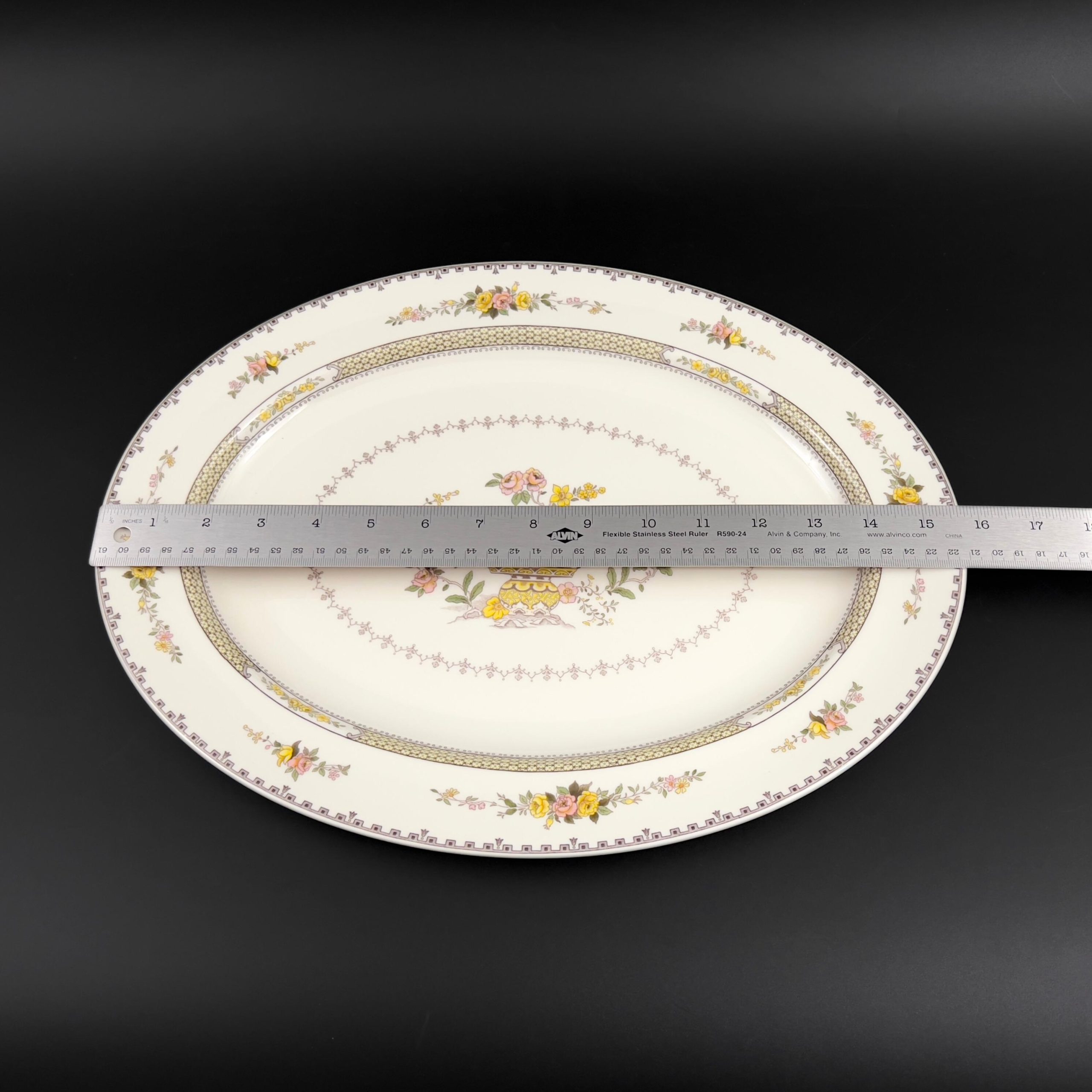 Royal Doulton Hamilton Platters: Vintage Bone China Set of Two - Image 10