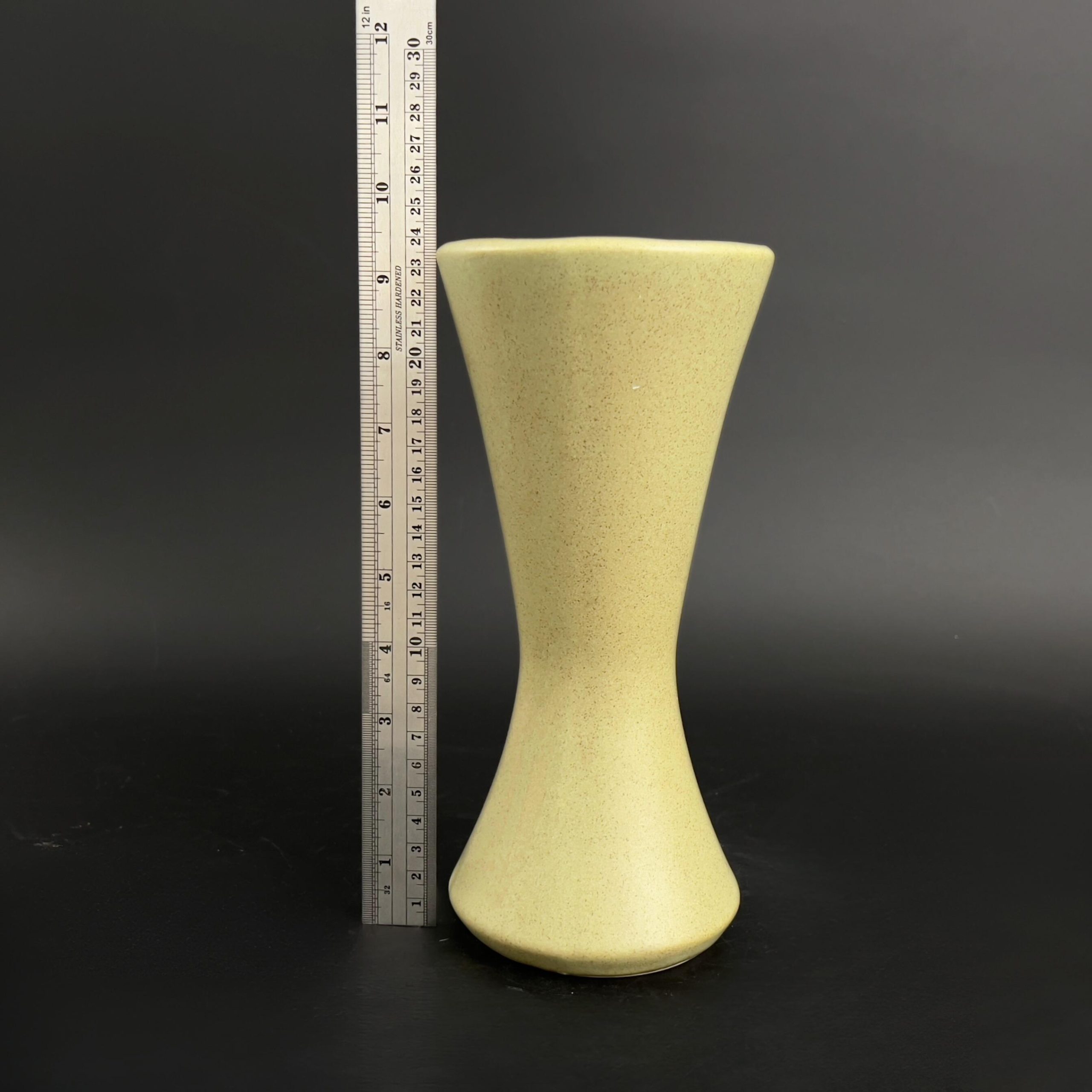 Vintage McCoy Floraline Pottery Set: Hourglass Vase & Pedestal Planter - Image 5