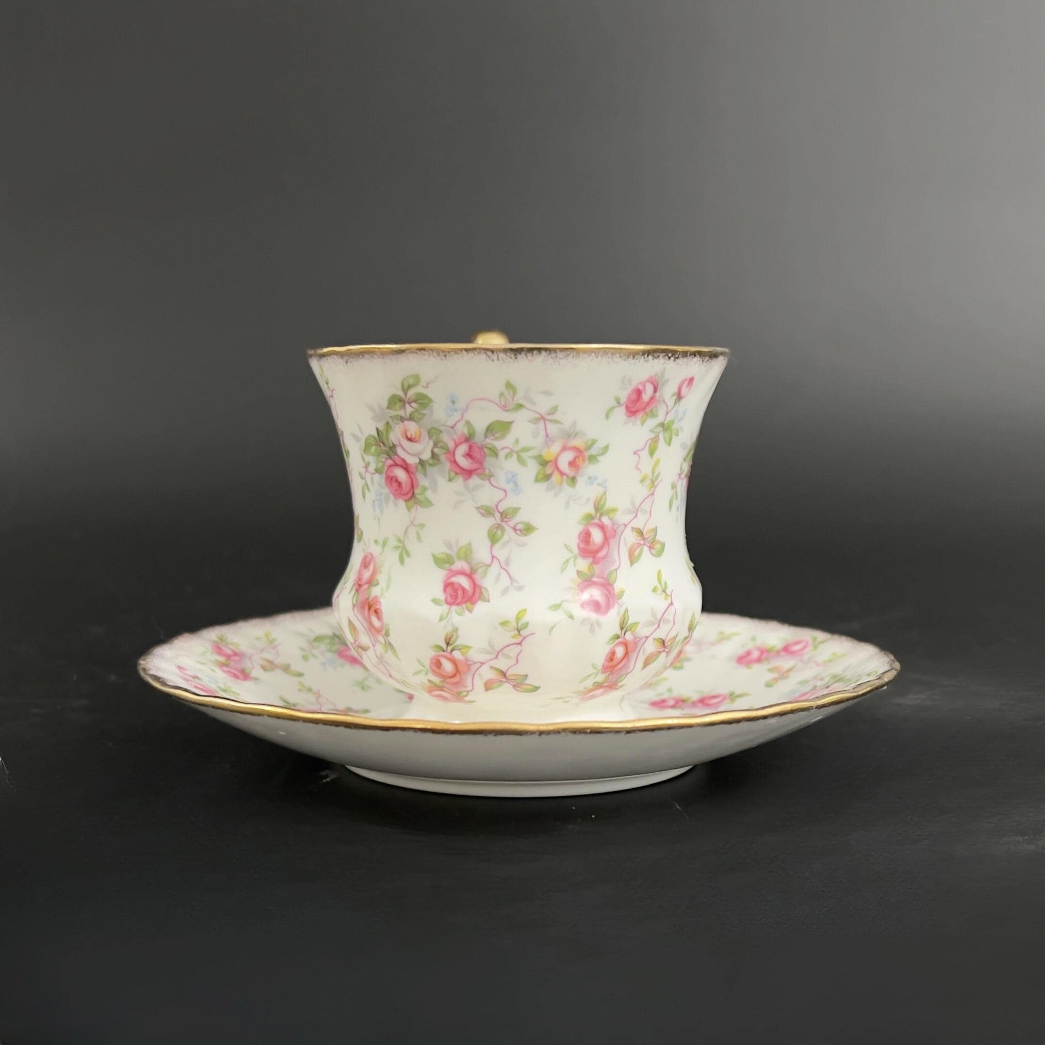 Vintage Royal Dover Tea Cup and Saucer: Pink Roses Chintz, Gold Trim - Image 5