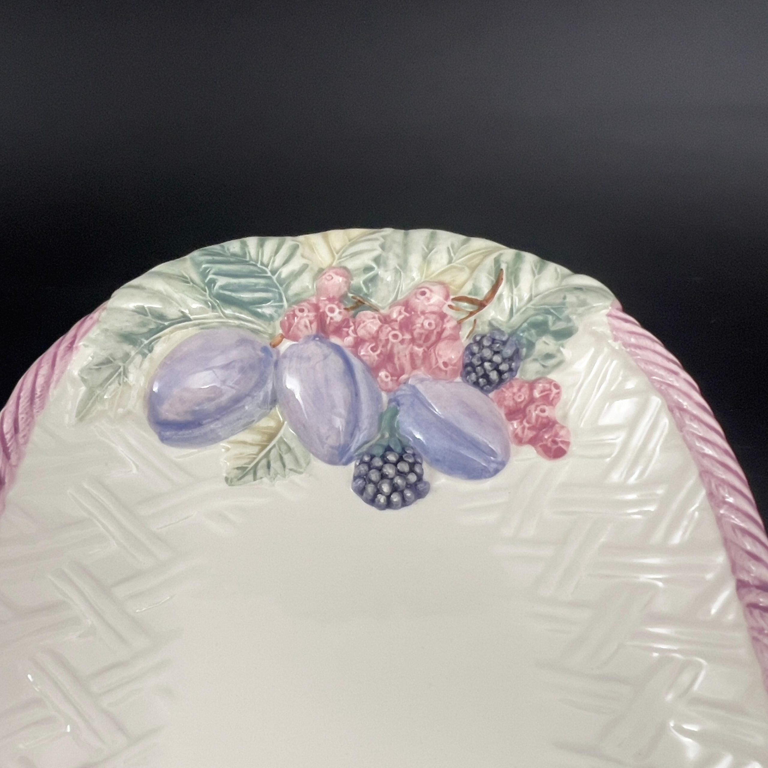 Vintage Hand-Painted Majolica Platter: Portuguese Fruit Basket Weave - Image 5