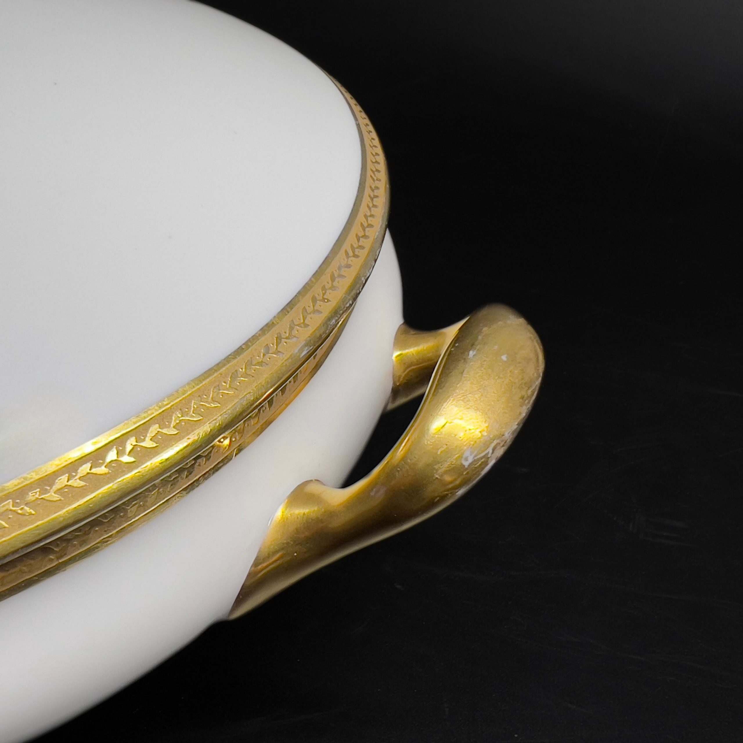 Vintage Limoges Porcelain Tureen: Jean Boyer Laurel Pattern, Gold Accents - Image 7