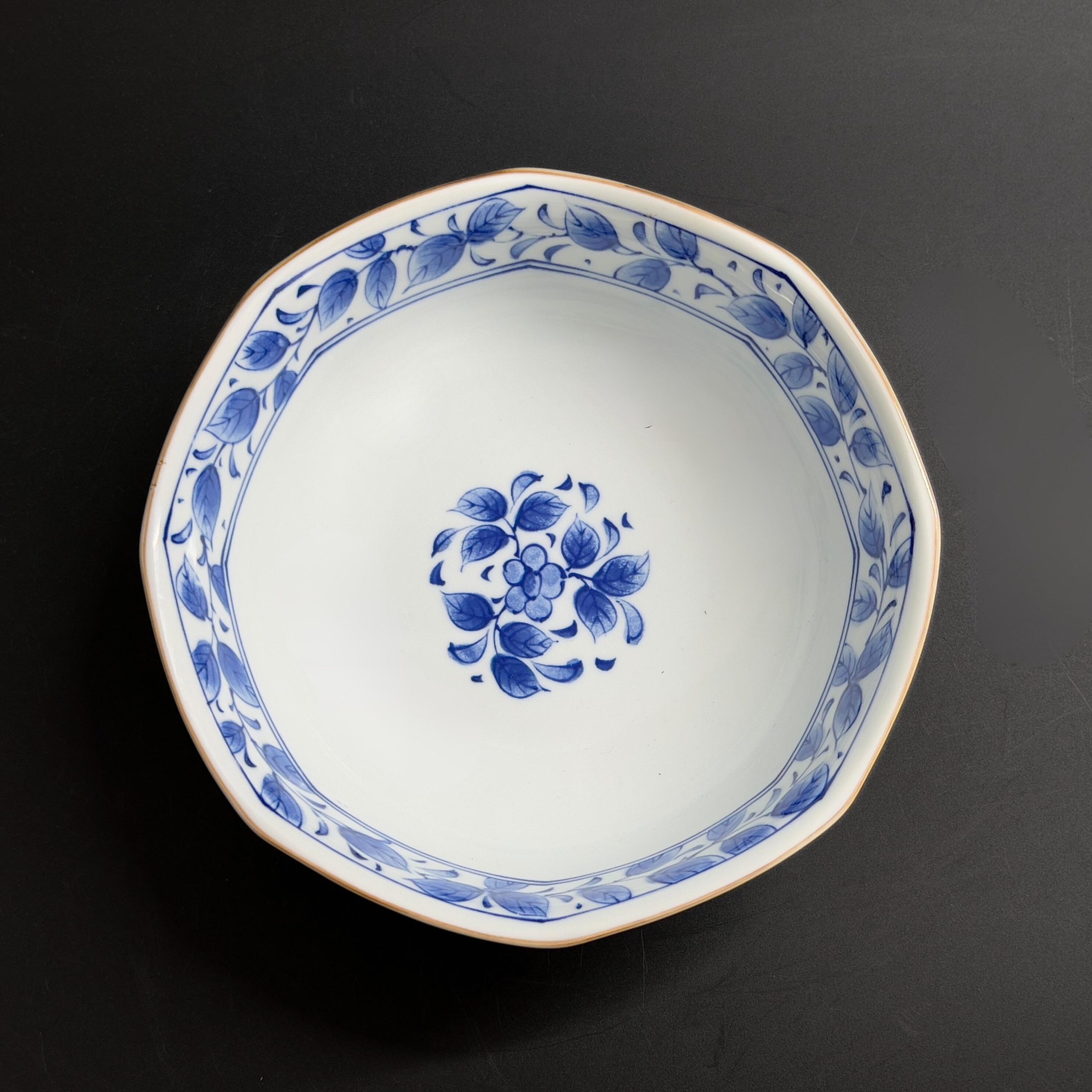 Vintage Arita Porcelain Bowl: Ryofu Kiln Floral Decor, Mid-Century Japan - Image 5