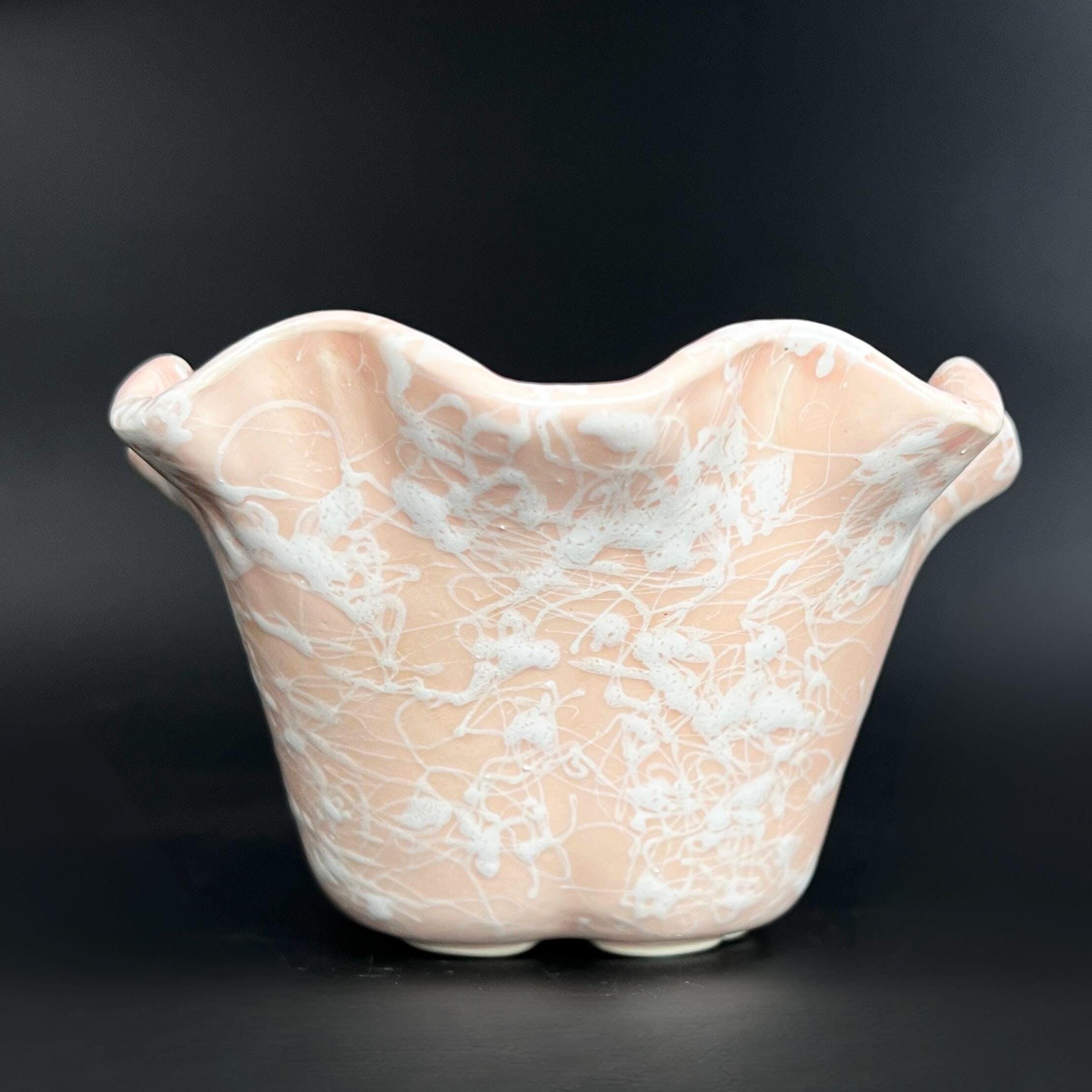 Vintage Shawnee Cameo Planter: Lilac Matte Ceramic, Mid-Century Pottery - Image 4