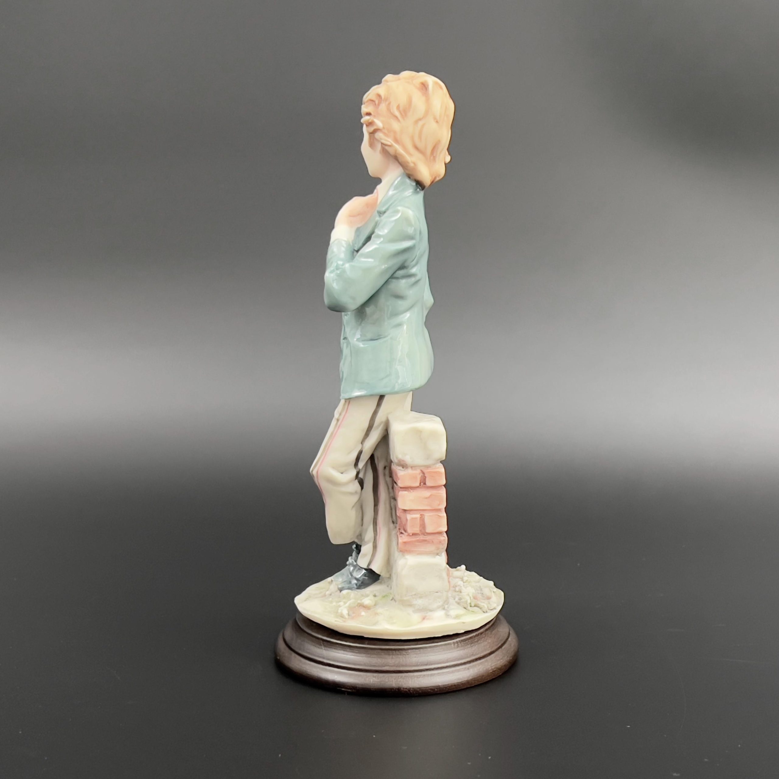Vintage A. Belcari Italian Ceramic Figurine: Young Adult with Dog - Image 5