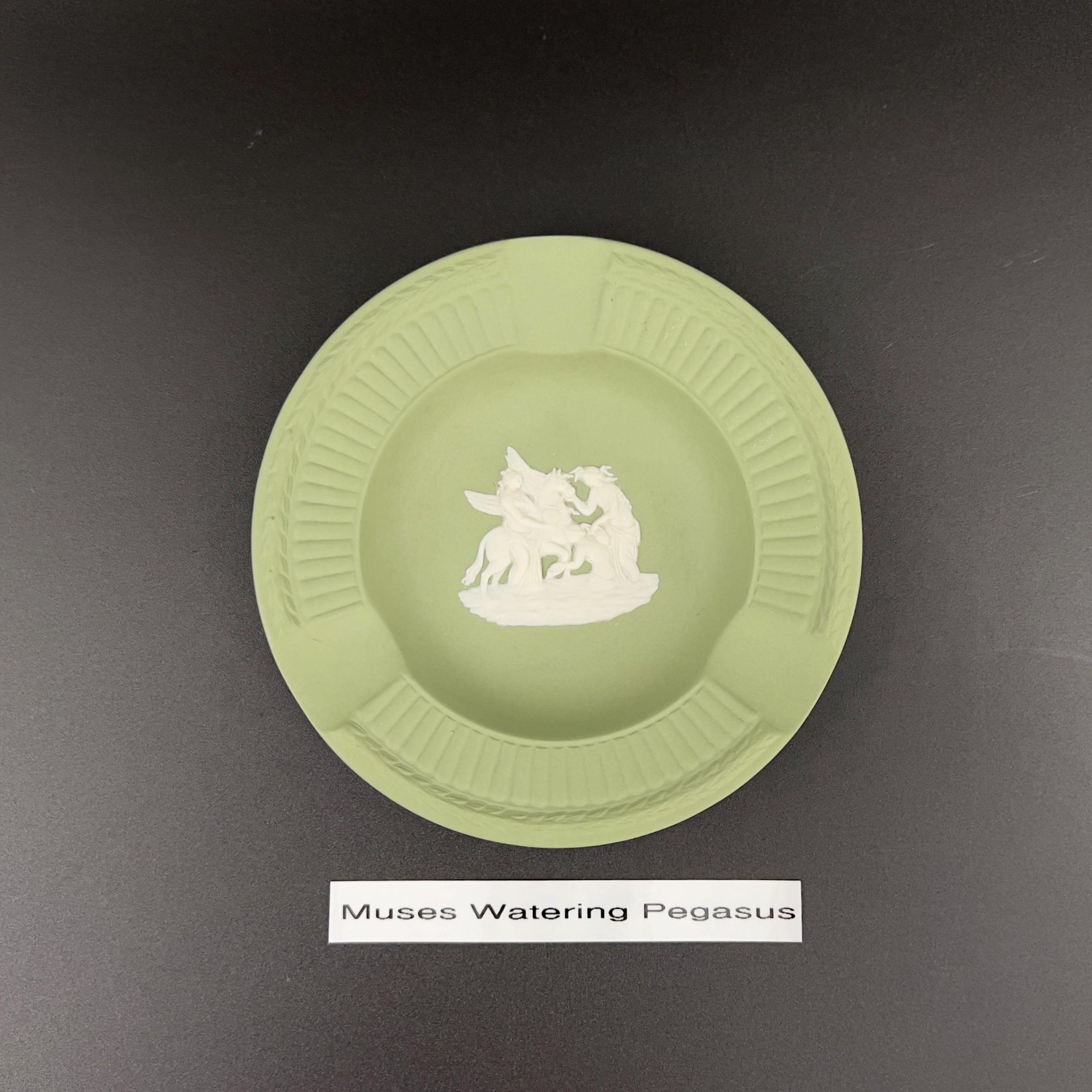 Vintage Wedgwood Sage Green Jasperware Ashtray Set: Neoclassical Decor - Image 3