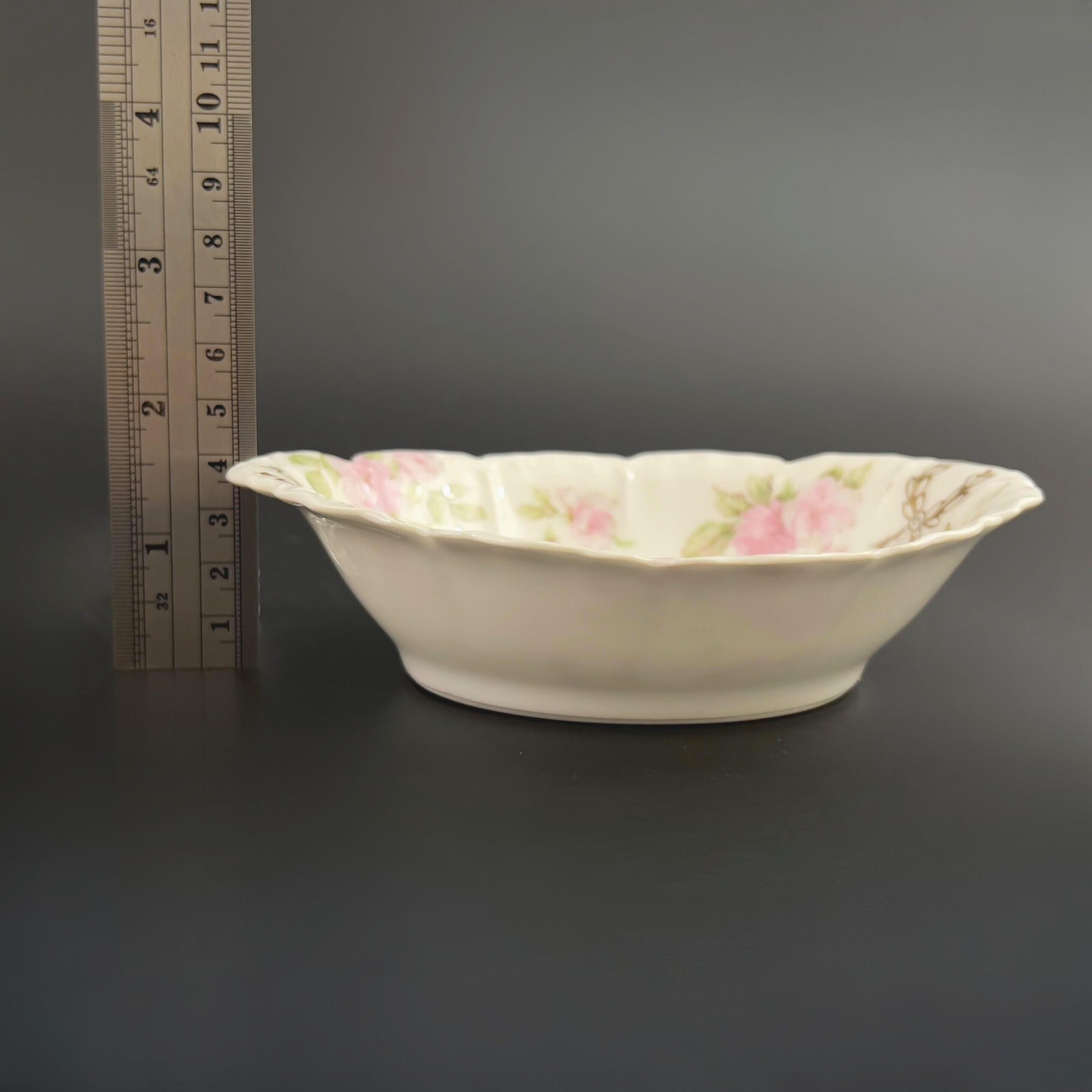Antique Haviland Limoges Platter & Sauce Dish: Pink Roses, Gold Laurel - Image 10