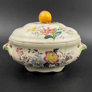 Vintage Spode Gainsborough Tureen: Floral Lidded Casserole with Apple Finial