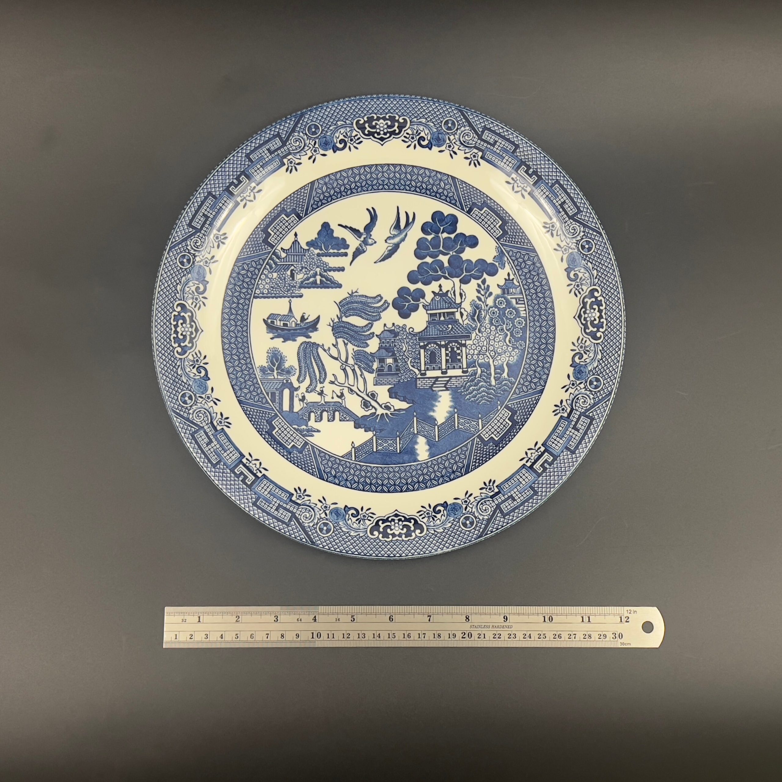 Vintage Churchill Blue Willow Platter: 12.5" Chinoiserie Stoneware - Image 6