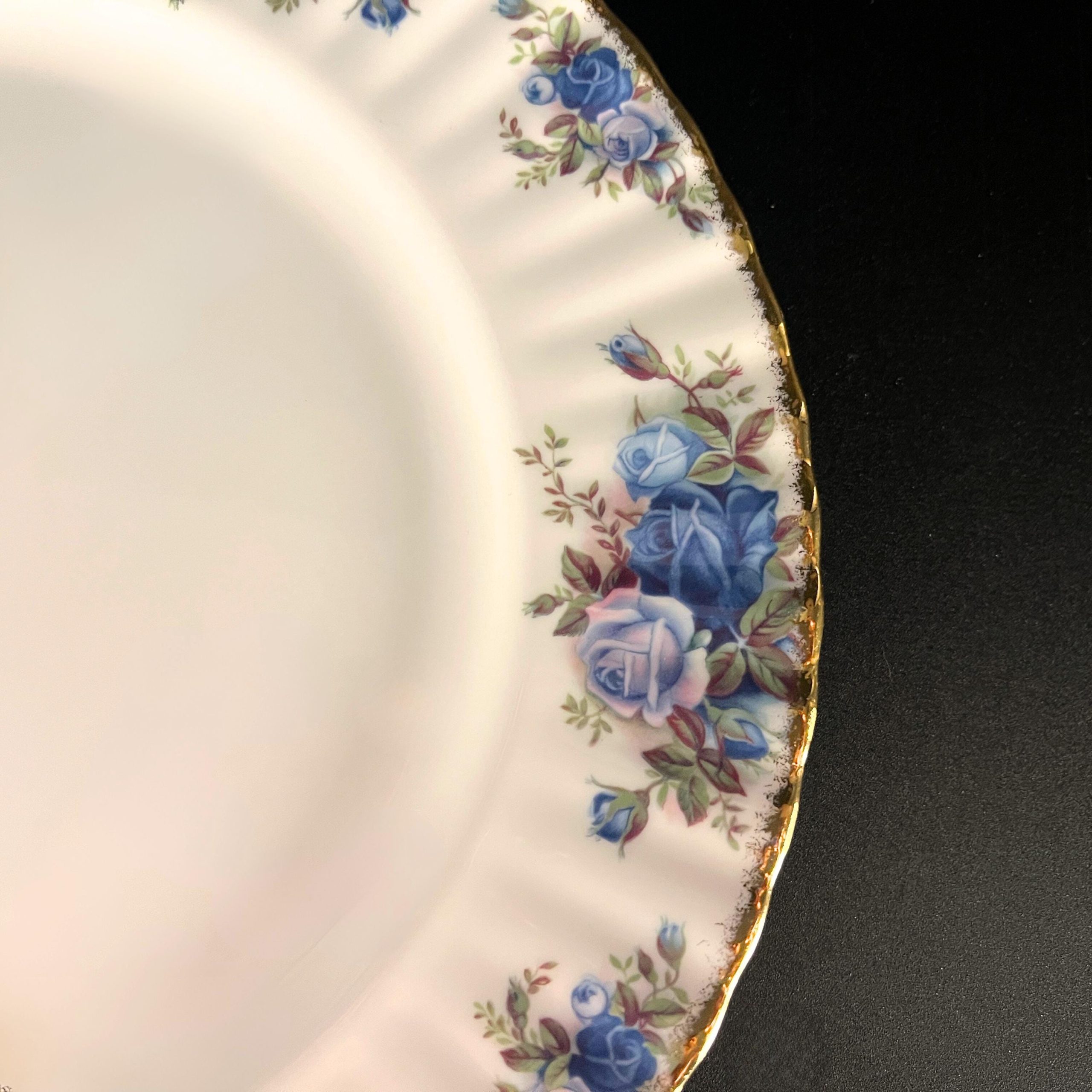 Vintage Royal Albert Moonlight Rose Plate: English Blue Roses, Gold Rim - Image 7