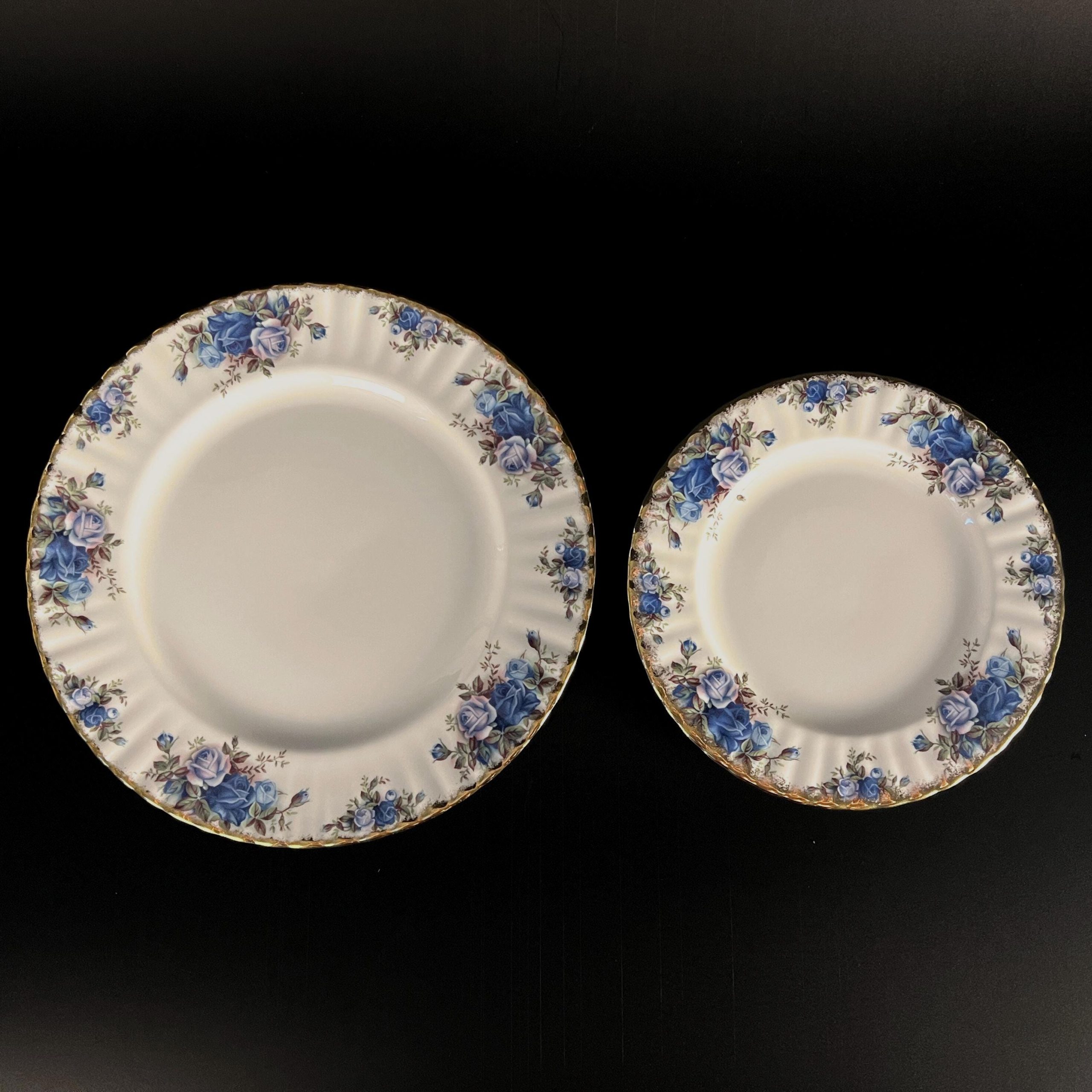 Vintage Royal Albert Moonlight Rose Plate: English Blue Roses, Gold Rim - Image 3