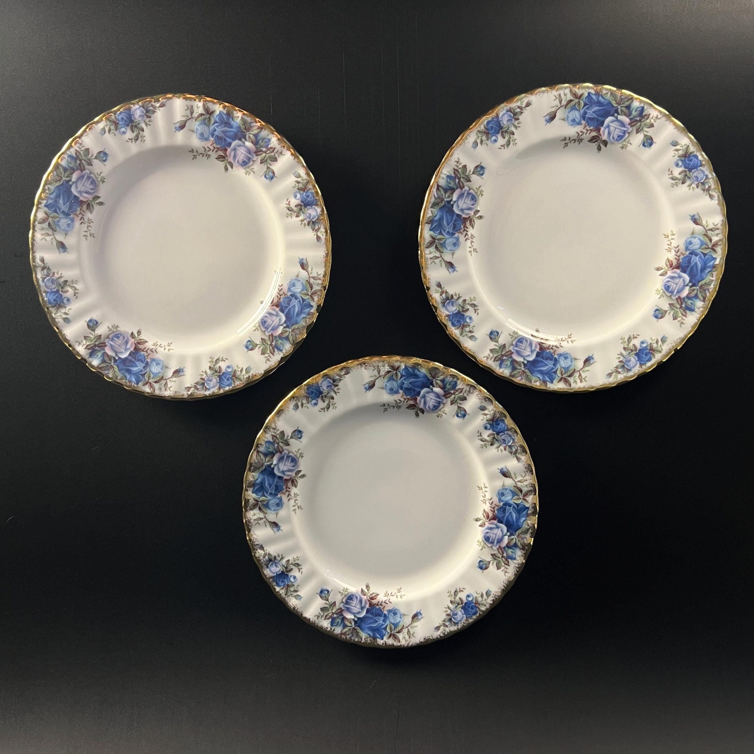 Vintage Royal Albert Moonlight Rose Plate: English Blue Roses, Gold Rim - Image 5