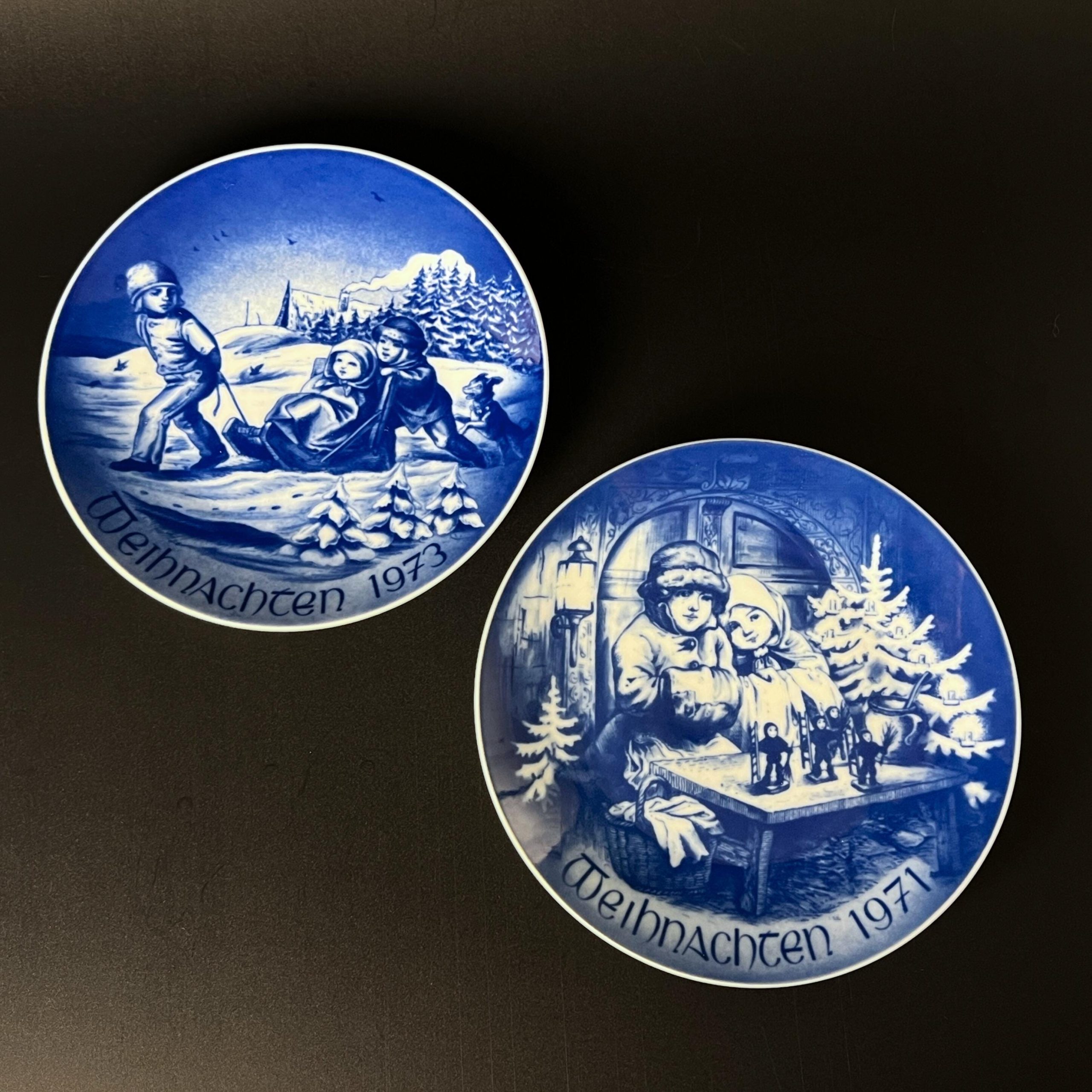 Bareuther Bavaria Christmas Plate Set: 1971 & 1973 Blue White Porcelain - Image 7