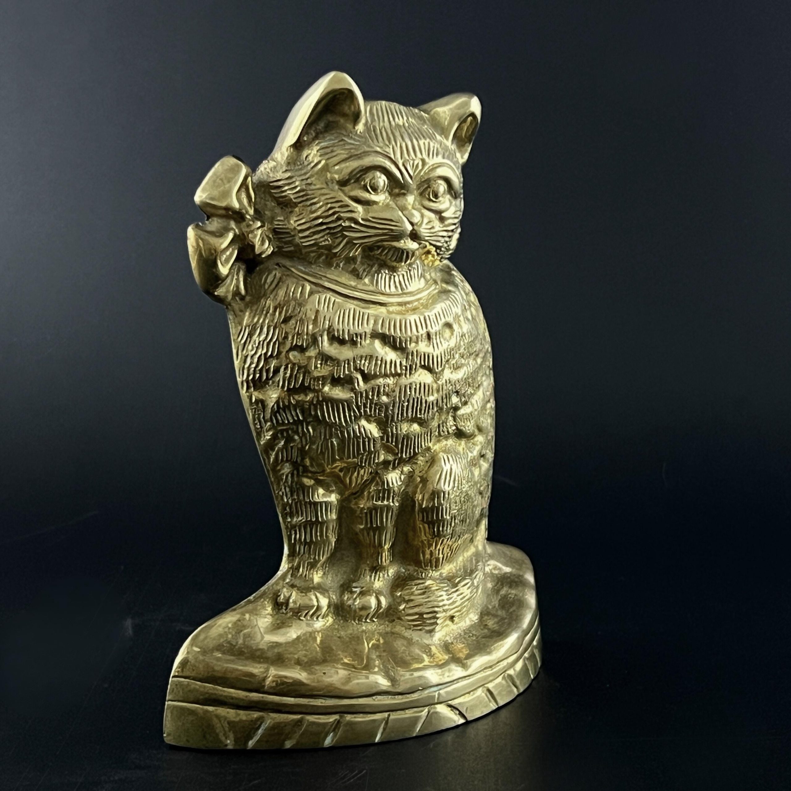 Vintage Solid Brass Cat Doorstop - 1970s Figurine - Image 3