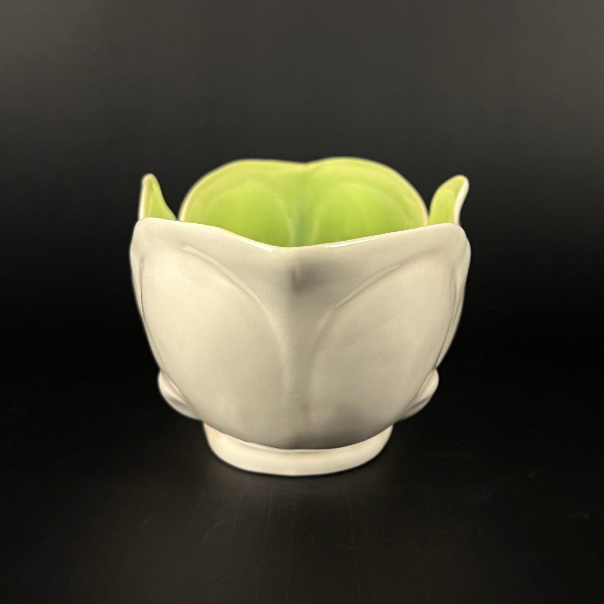 Vintage Roselane Ceramic Planter #935: Mid-Century Modern Centerpiece - Image 7
