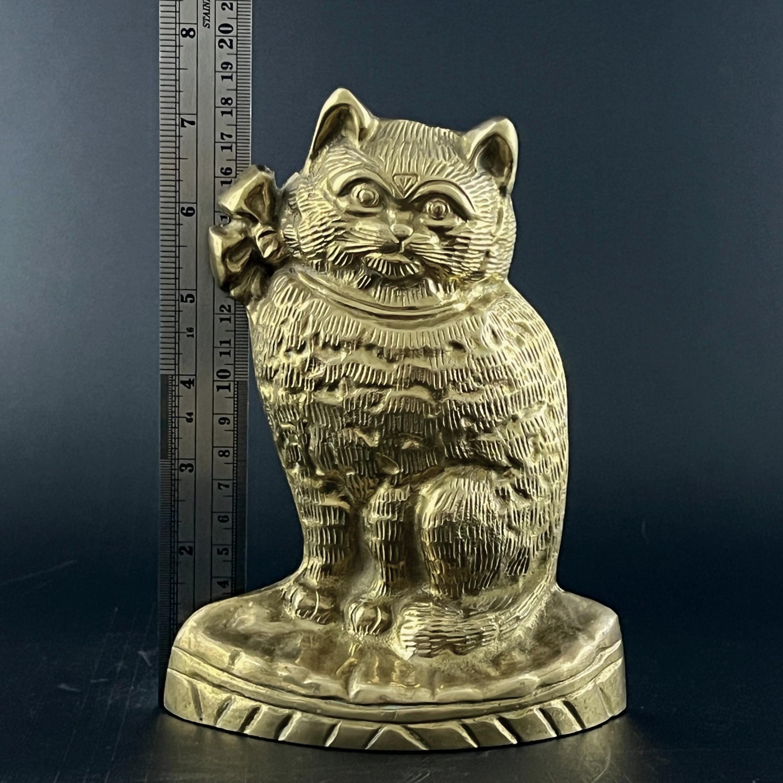 Vintage Solid Brass Cat Doorstop - 1970s Figurine - Image 9