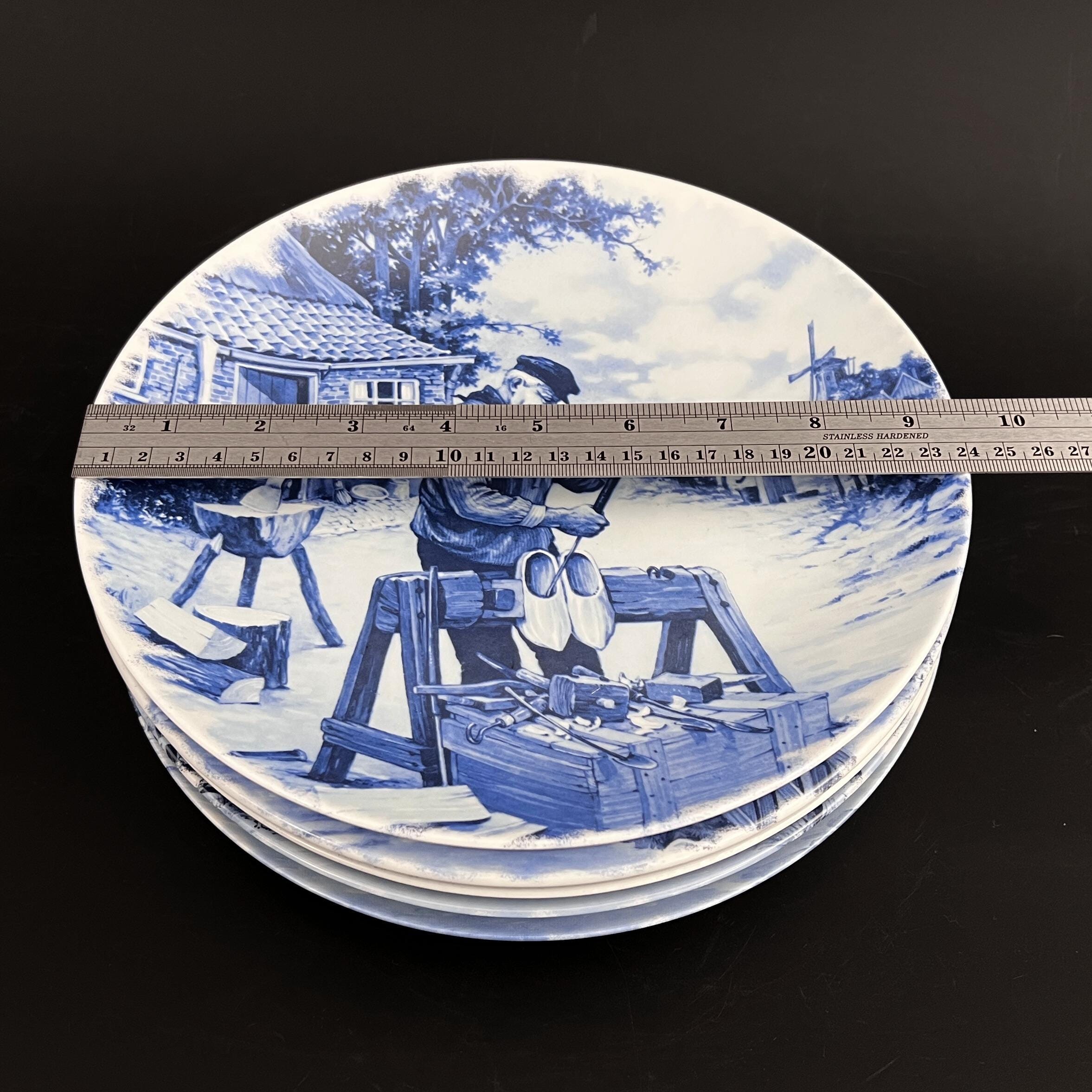 Vintage Delft Blue Wall Plate: Hand-Decorated Dutch Scene (9.5 inch) - Image 9