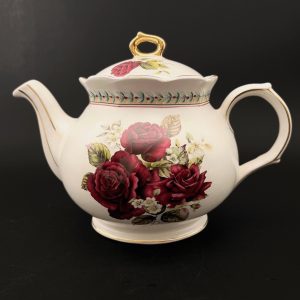 Vintage Sadler England’s Rose Teapot