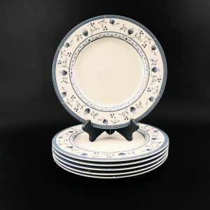Set of 6 Vintage Royal Doulton Cambridge Dinner Plates TC1017