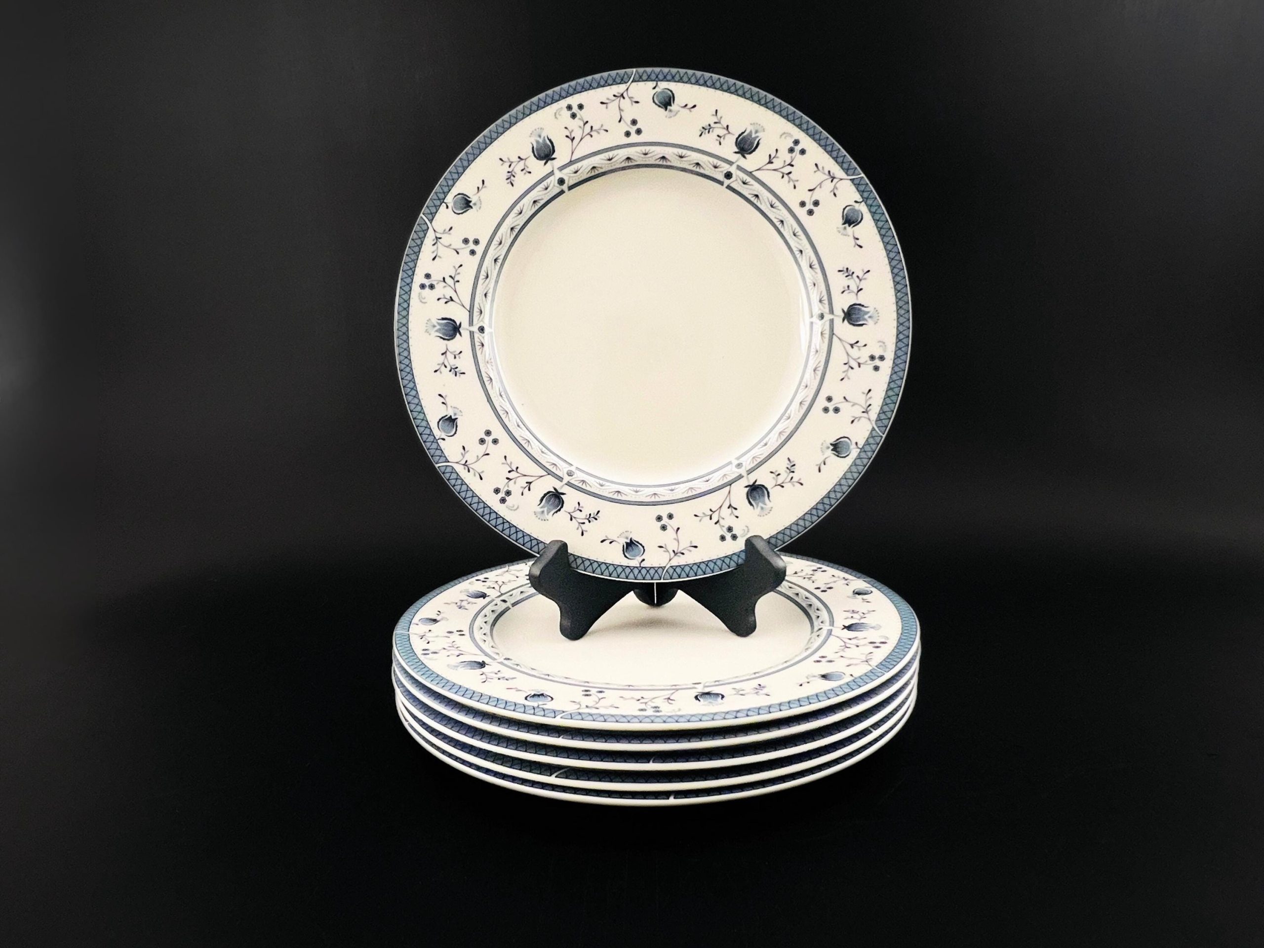 Set of 6 Vintage Royal Doulton Cambridge Dinner Plates TC1017