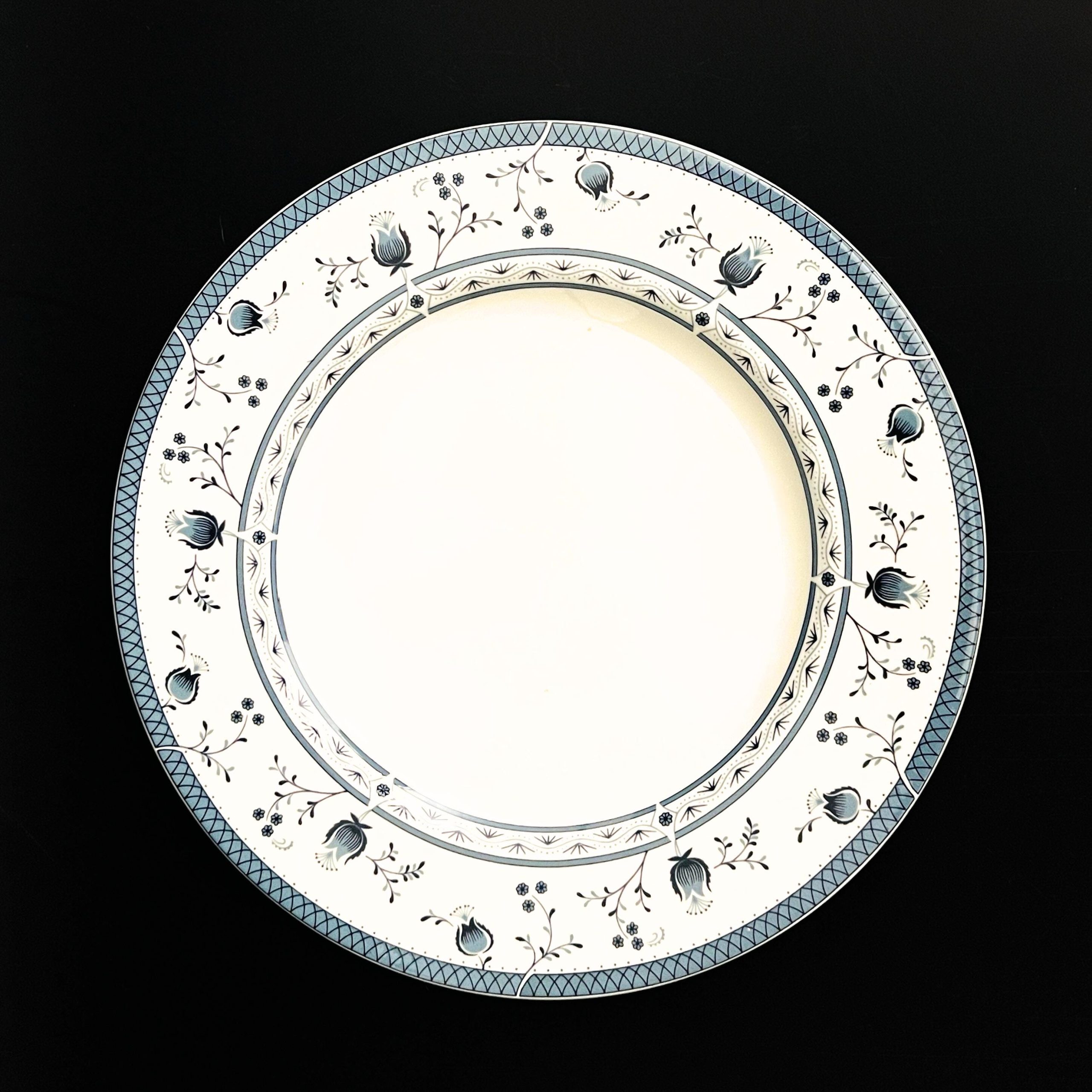 Set of 6 Vintage Royal Doulton Cambridge Dinner Plates TC1017 - Image 4