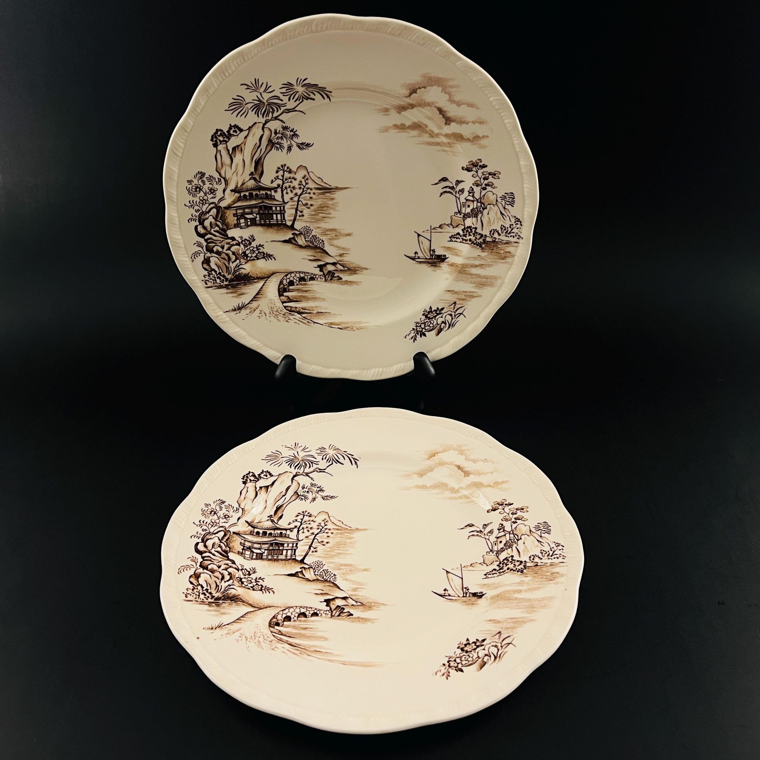 Set of 2 - Alfred Meakin Tsing Hai 10 inch Plates, Midcentury Chinoiserie Brown & White Ironstone - Image 8