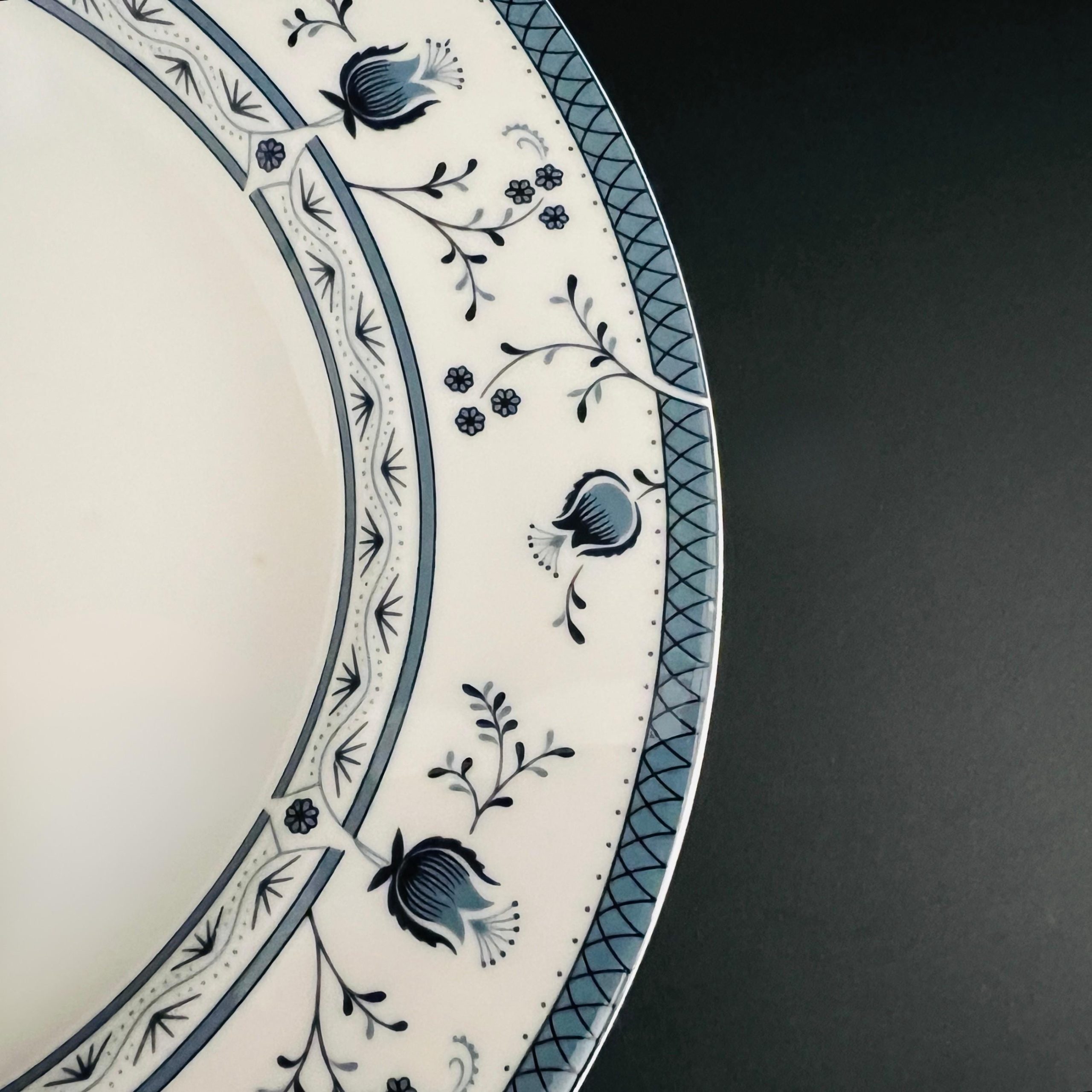 Set of 6 Vintage Royal Doulton Cambridge Dinner Plates TC1017 - Image 5