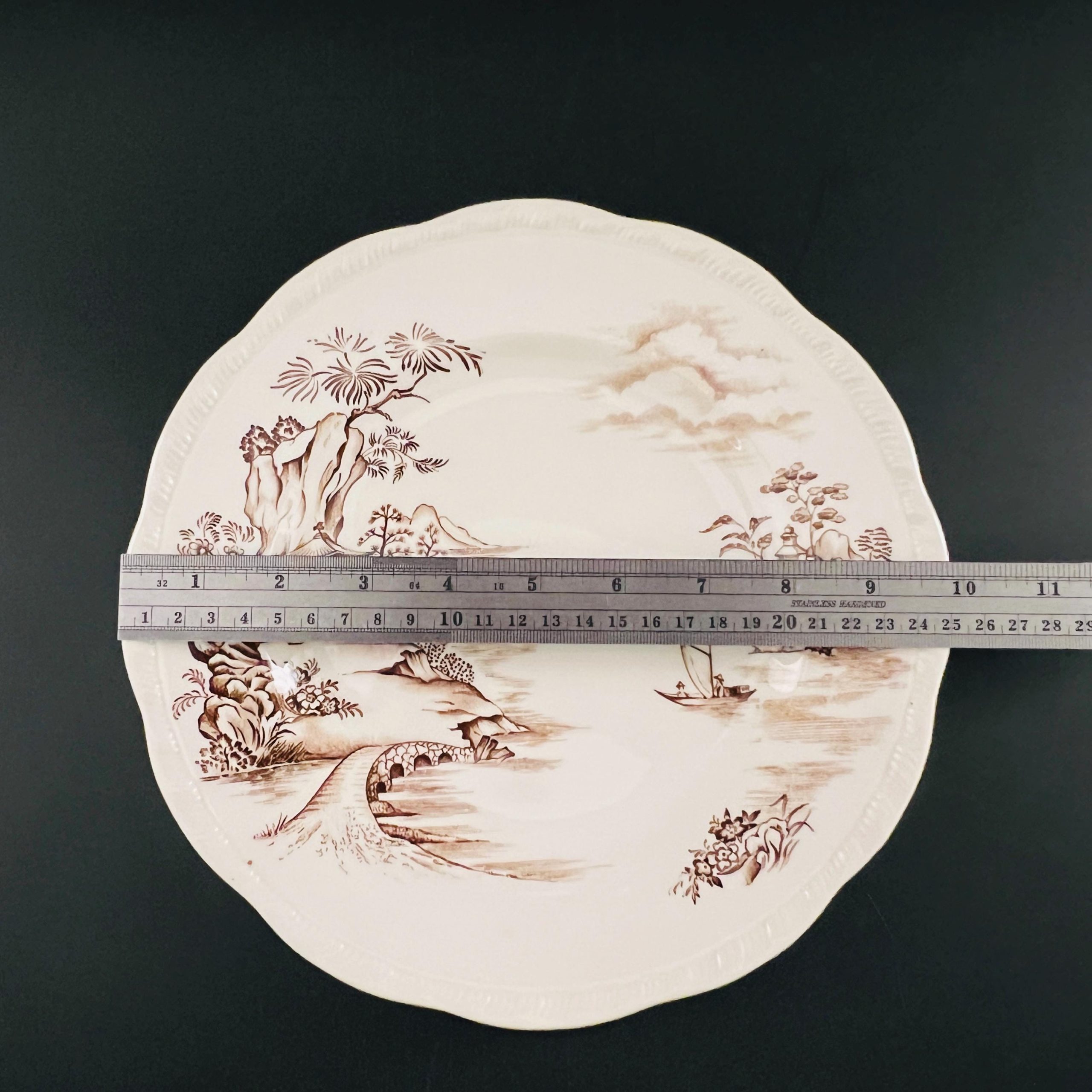 Set of 2 - Alfred Meakin Tsing Hai 10 inch Plates, Midcentury Chinoiserie Brown & White Ironstone - Image 9