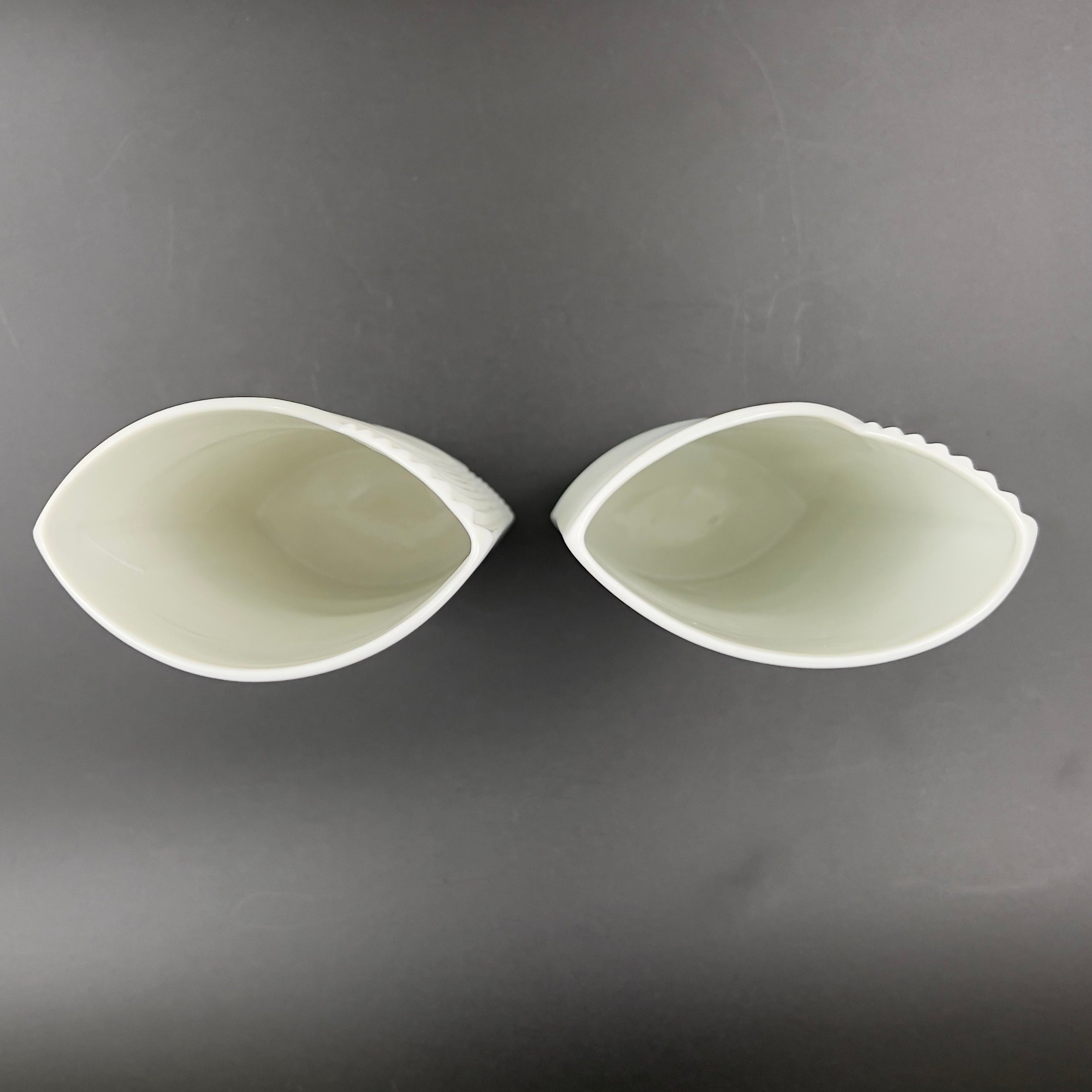 Manfred Frey Signed Kaiser Vase: Mid-Century Modern Op Art Bisque - Image 4