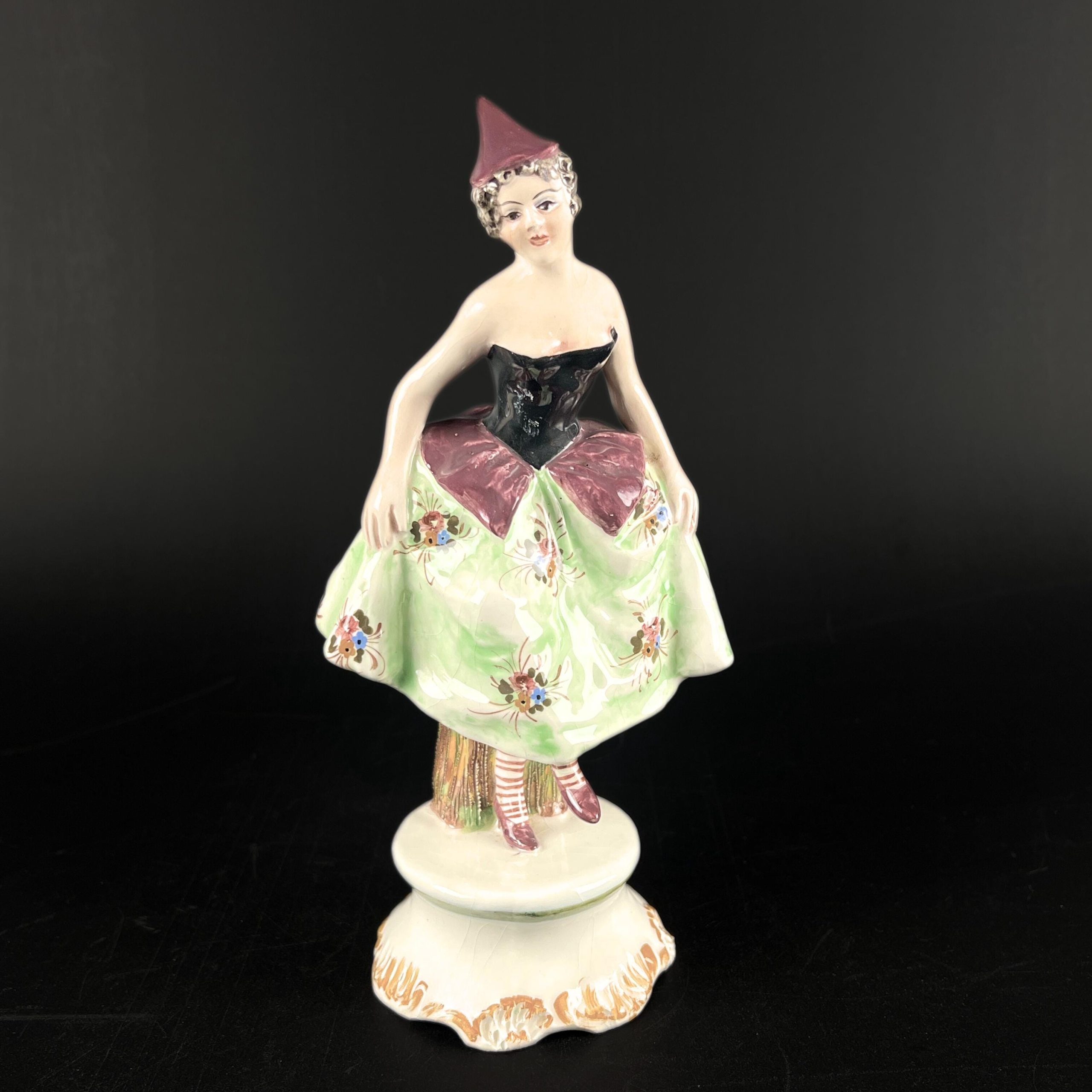 Set of Two Mid-Century Italian Porcelain Figurines from Commedia dell'arte - Pulcinella and Colombina - Image 4